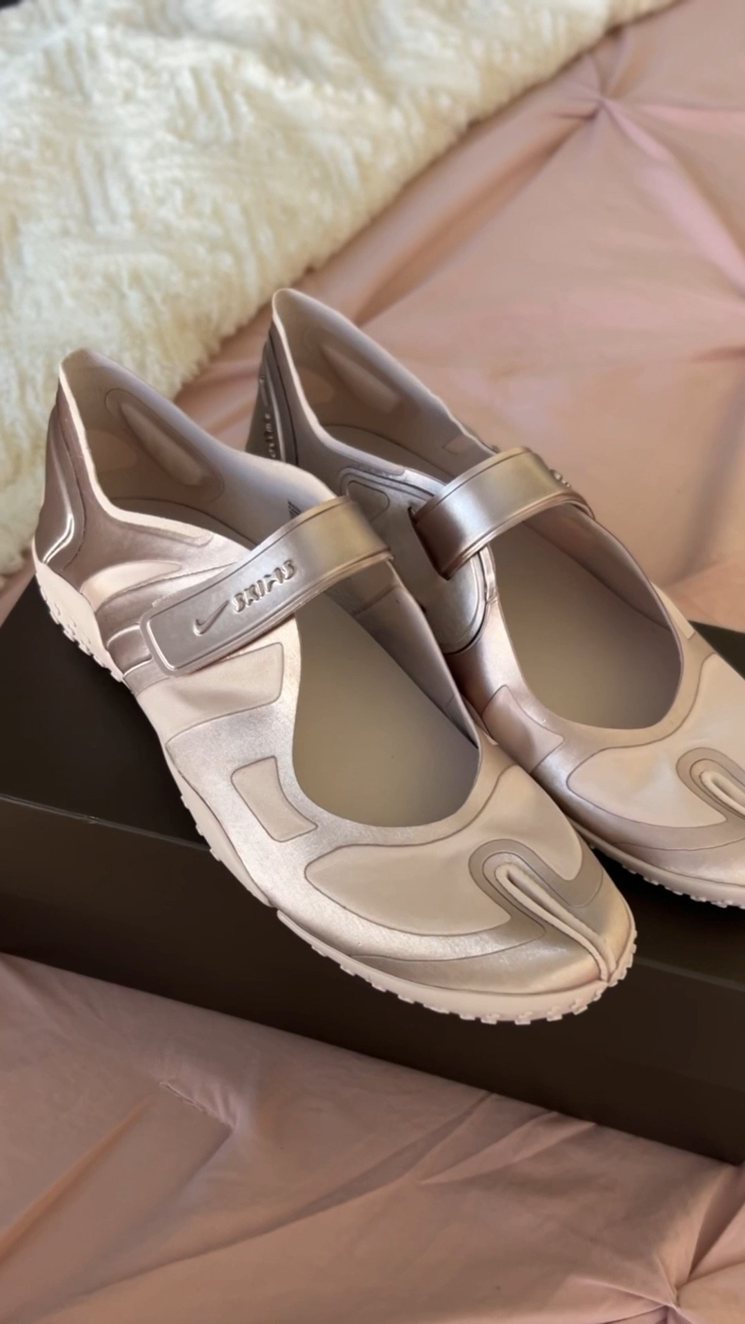 Nike Skin Satin rift