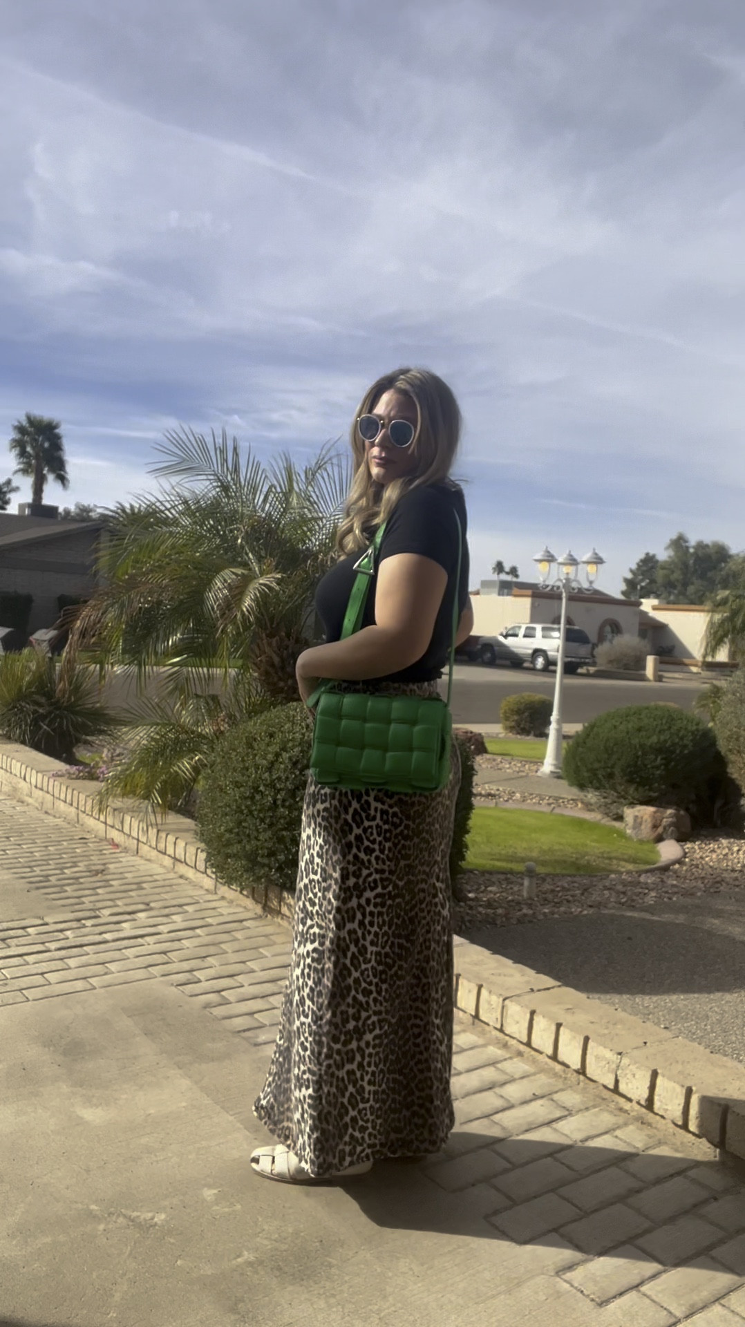 As a midsize woman one of my favorite pieces to wear is a DENIM MAXI SKIRT. 

#LTKShoeCrush #LTKItBag #LTKMidsize