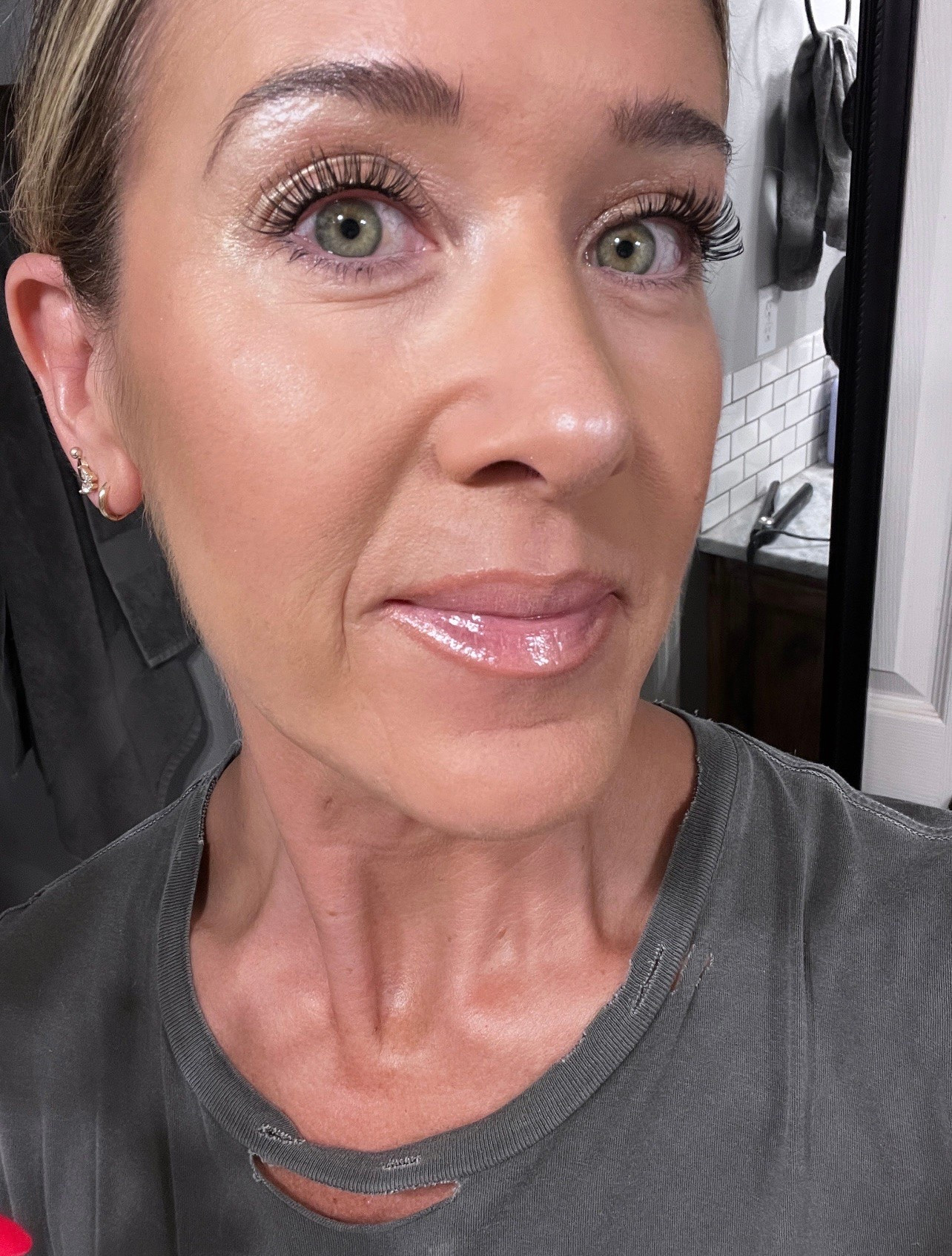 The best and easiest lashes ever! They’re magnetic, no glue, no eyeliner, no residue, and if I can apply them you can too 😂🤪

#LTKgrwm #LTKdayinmylife #LTKmomlife