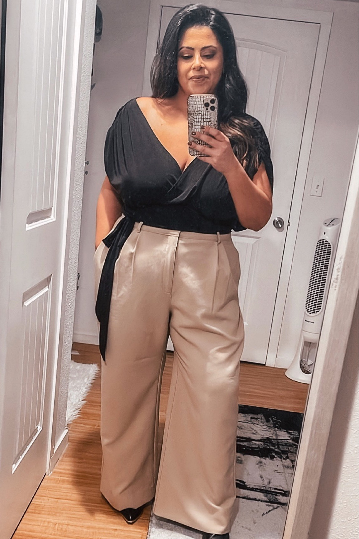 Midsize dinner date night fit. #abercrombie #express

#LTKstyletip #LTKcurves #LTKunder100