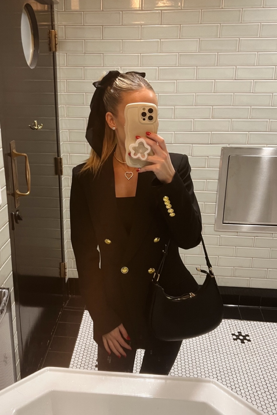 Wearing smallest size in blazer

#LTKSeasonal #LTKHoliday