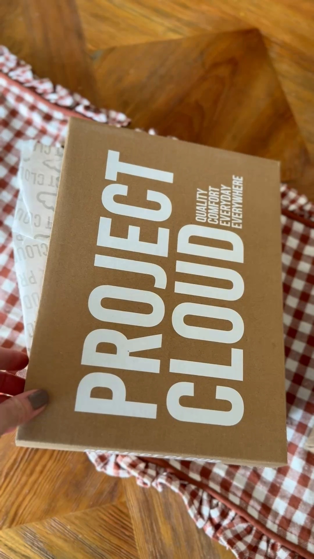 Just code JORDECOR20 for discount! Unboxing my new fall kicks from Project Cloud

#LTKActive #LTKgrwm #LTKdayinmylife