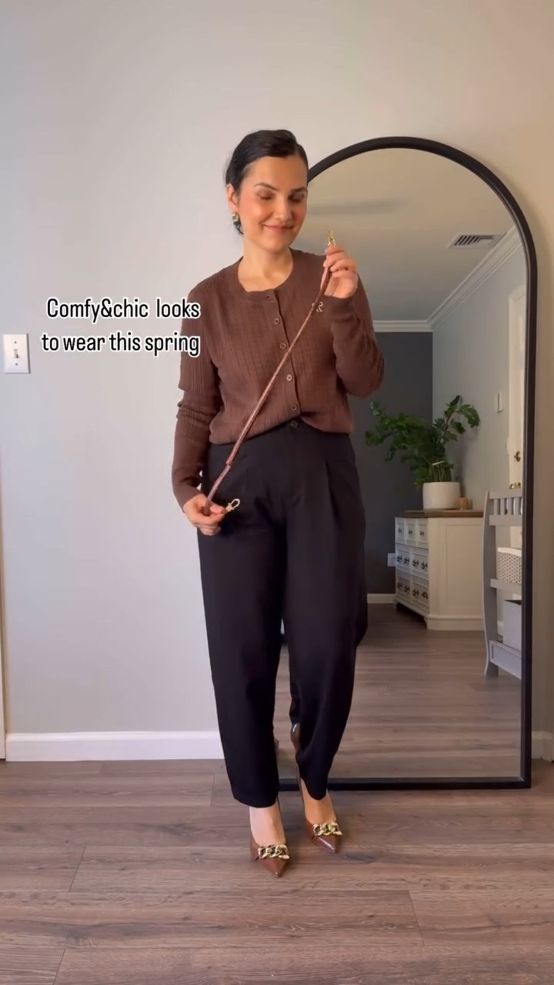 Comfy and cute looks to wear this Spring 🌹🌿
Who says black and brown are only for fall? This spring, I’m keeping it neutral, comfy, and effortlessly chic. A black dress that layers like a dream, paired with a cozy brown sweater—yes, please. Add in black work pants that transition from meetings to matcha runs, and you’ve got a look that works. These pieces aren’t just staples; they’re style solutions. Mix, match, layer, or wear solo—each one holds its own. The best part? You don’t have to sacrifice comfort for style. Whether you’re heading to the office or just out for errands, these looks have your back. Perfect for unpredictable spring weather, too. Light enough to breathe, cozy enough to layer—now that’s wardrobe magic
@arachcloz #arachcloz