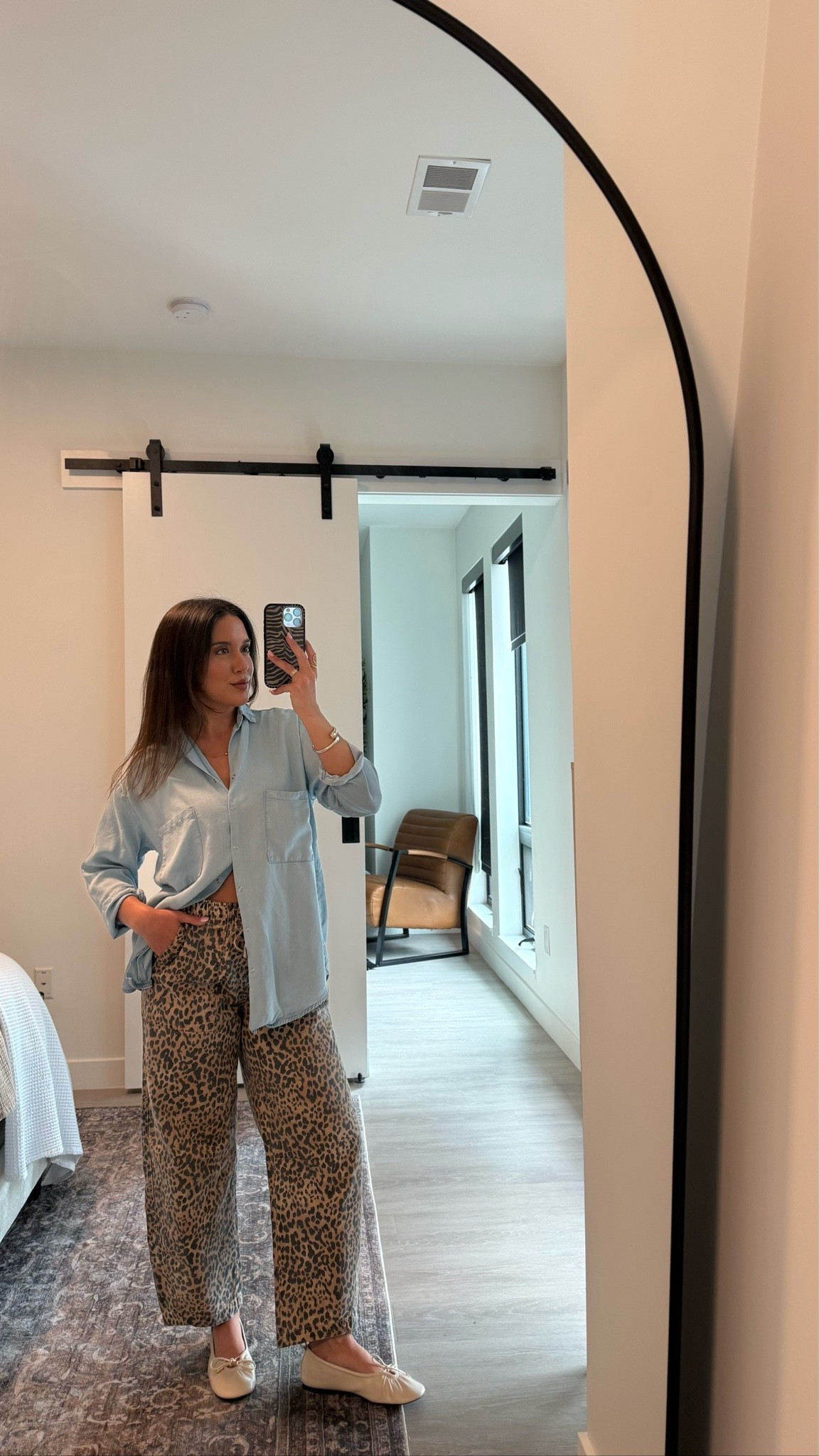 Spring outfit! 
M top 
M cheetah barrel pants 
Flats are TTS and so comfy!

#LTKootd