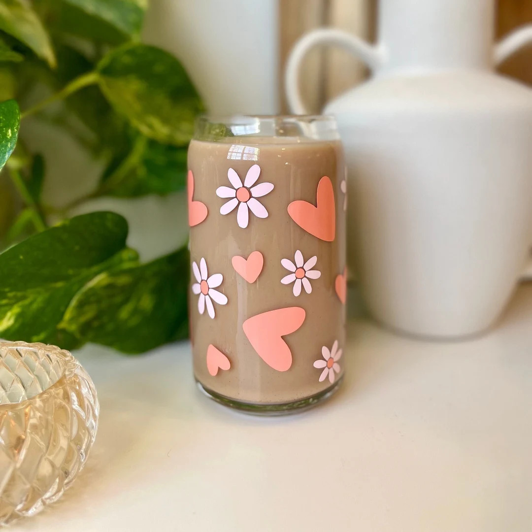 Daisy Love Valentine's Glass Can Tumber, 16 or 20oz Heart Iced Coffee Glass Daisy Iced Coffee Gla... | Etsy (US)