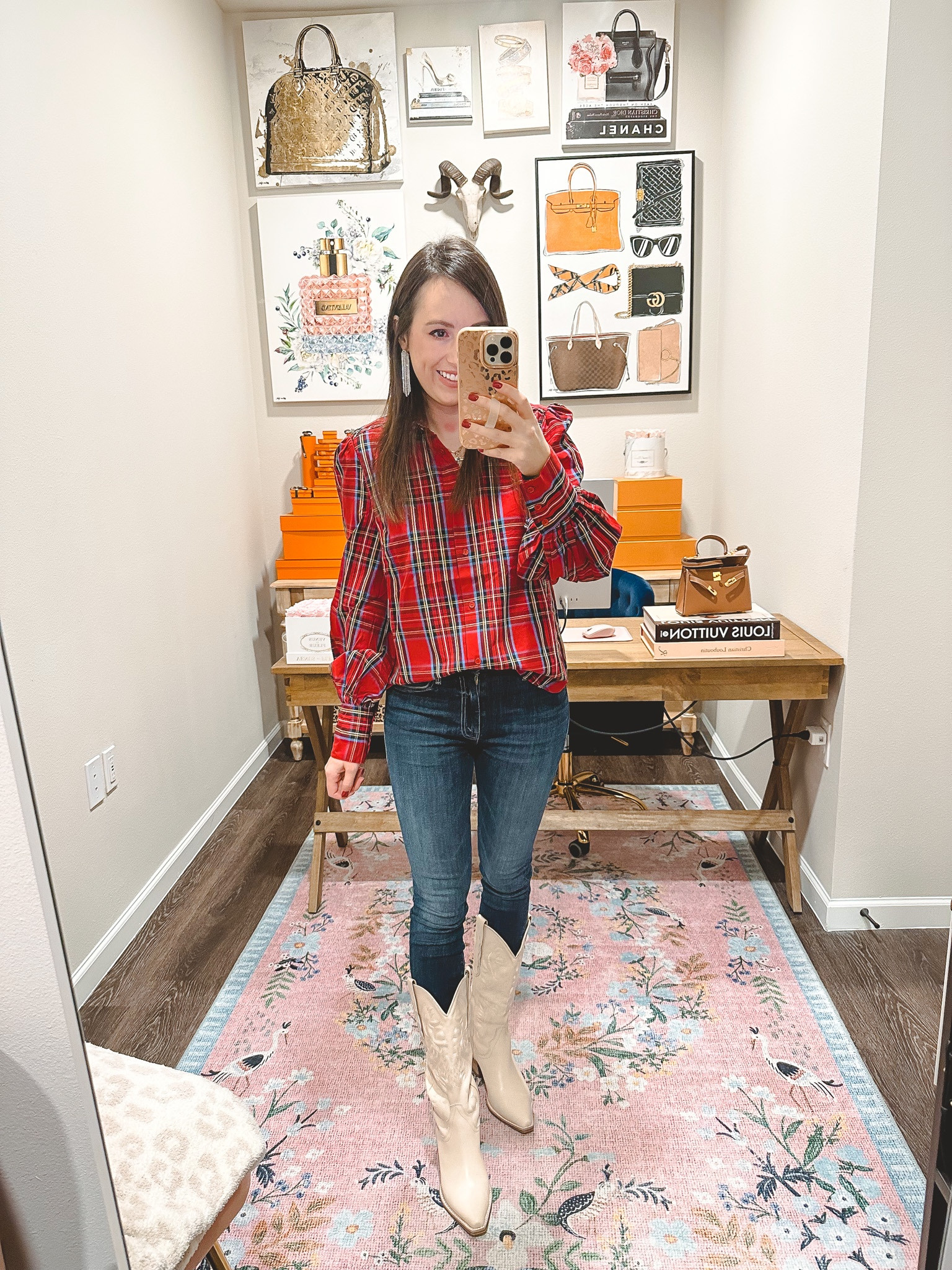 Red dress boutique is having a site wide 30% off sale! Love this tartan plaid blouse top for the holidays! Wearing a xs



#LTKHoliday #LTKCyberweek #LTKSeasonal