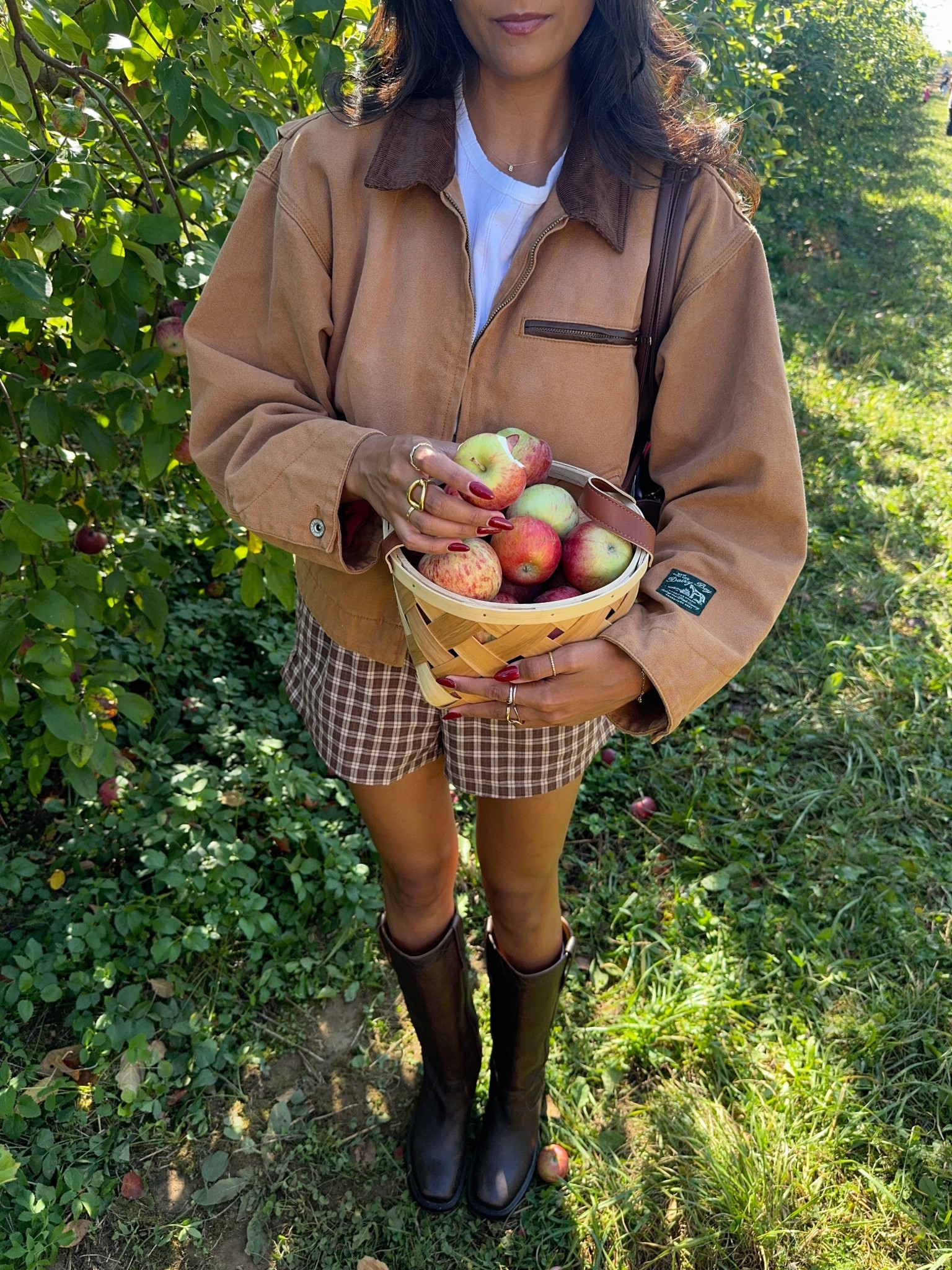 Apple picking outfit 
Wearing size M in jacket 