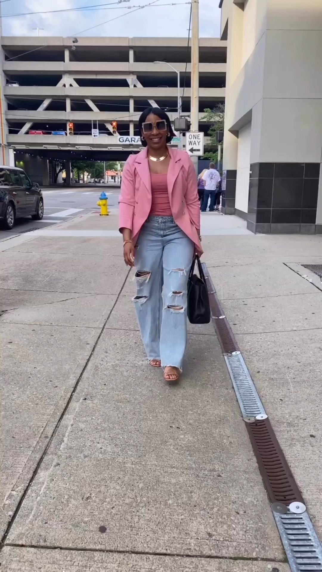 Love this pink blazer! 

#LTKWorkwear #LTKStyleTip #LTKFindsUnder50