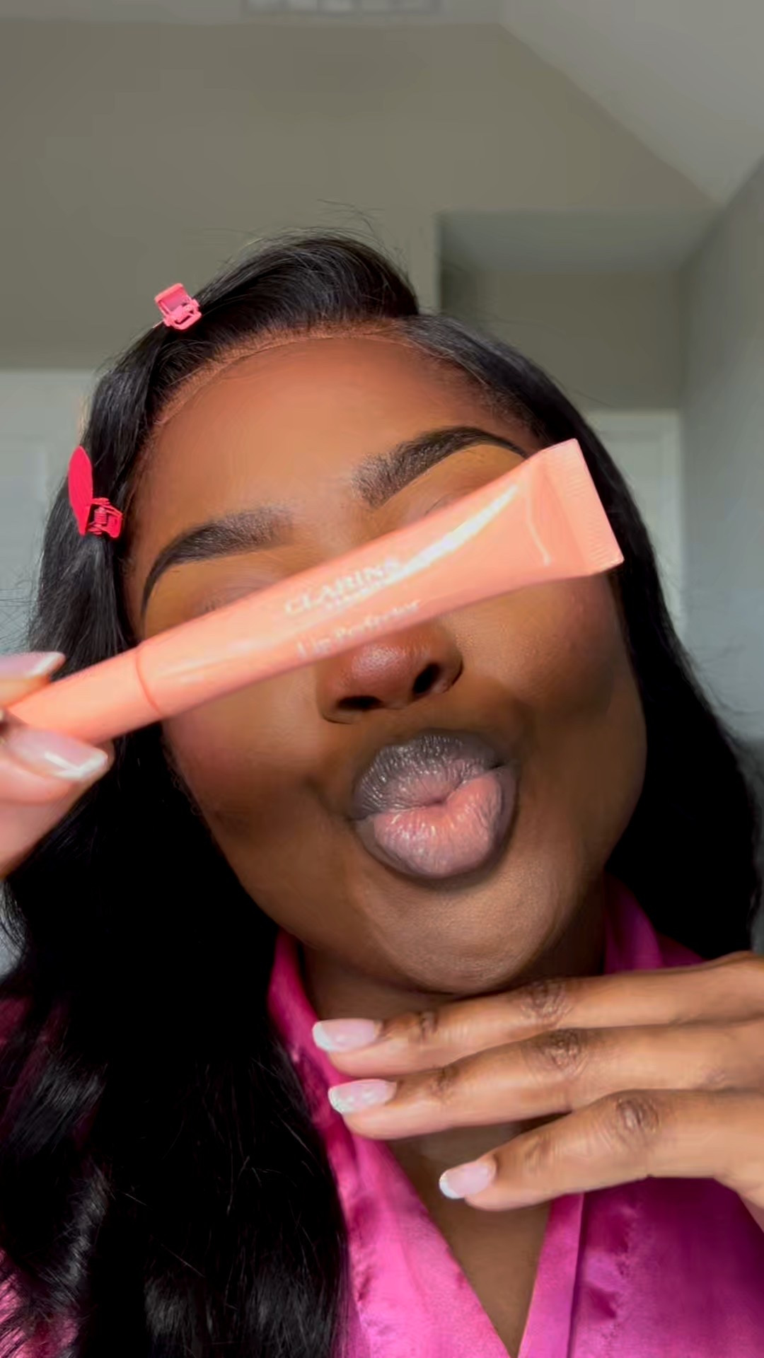 The Clarins Shimmer Lip Perfector is perfect by itself and with a good lip combo ! 

#LTKBeauty #LTKselfcare #LTKgrwm