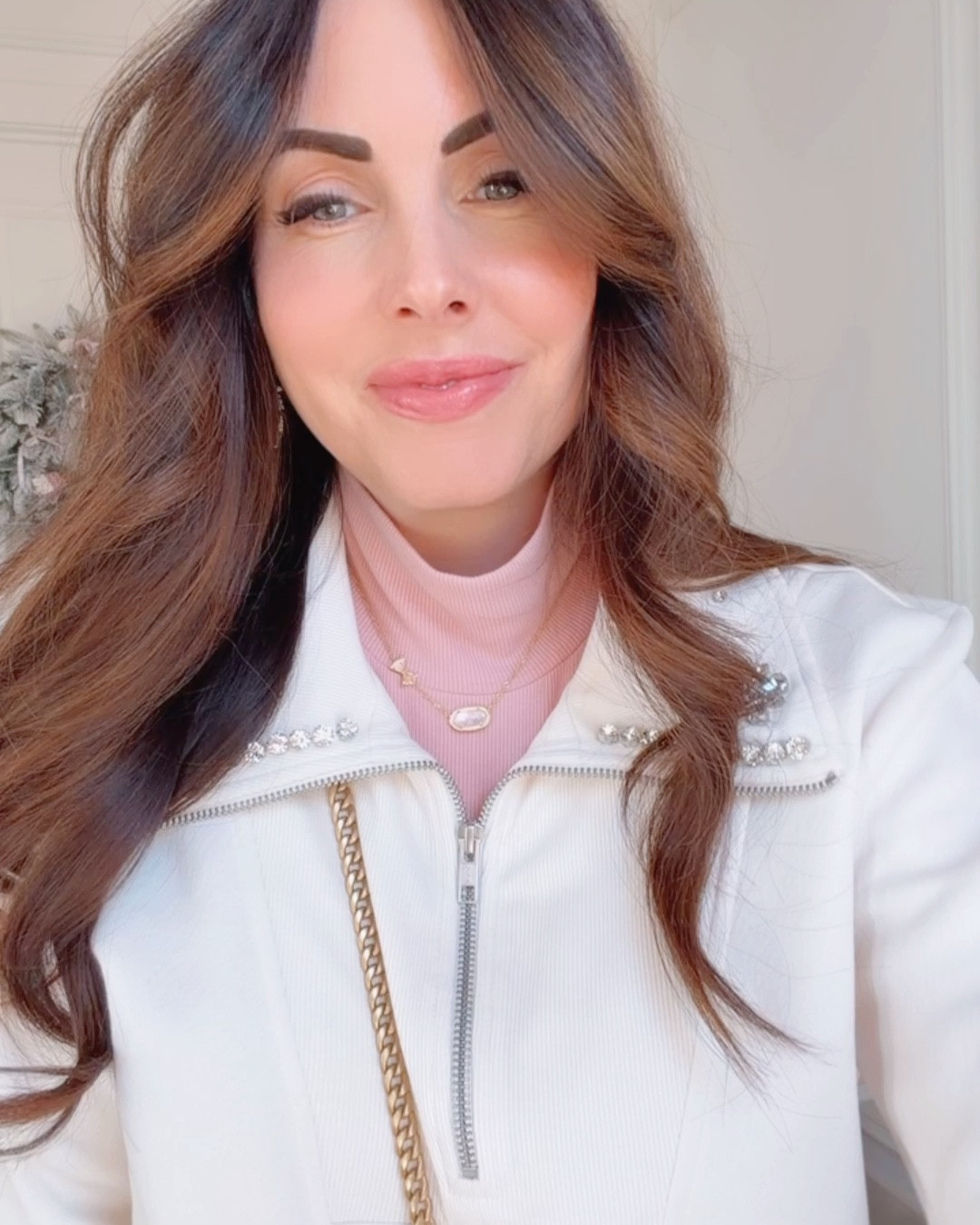 My outfit is on sale 55% off 

#LTKGiftGuide #LTKSaleAlert #LTKHoliday