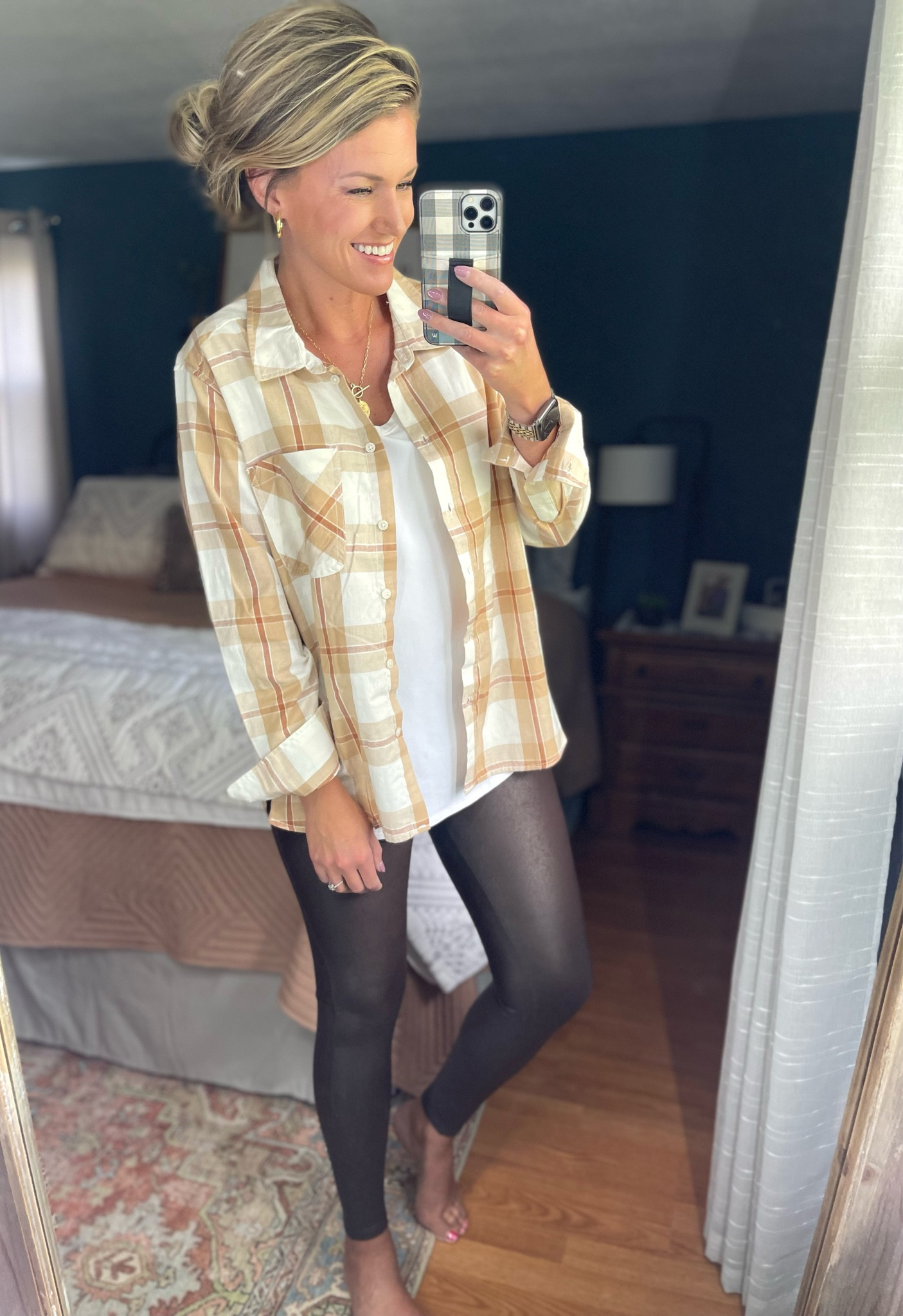  Faux leather legging outfit for fall  

#LTKstyletip #LTKSeasonal #LTKunder50