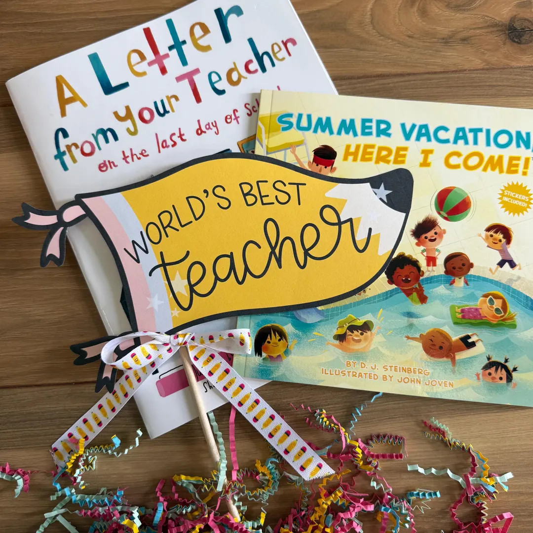World's Best Teacher Pennant, Teacher Appreciation Gift Flag, Last Day of School Printable, End o... | Etsy (US)