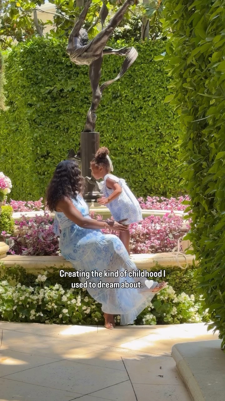 Creating beautiful little memories with her lately and appreciating the slower moments a little more these days. 

Sometimes I catch myself getting emotional realizing these are the moments I used to dream about one day having… and now they’re just part of my everyday life. 🥺

Wearing @johnnywas pieces that feel just as soft and effortless as this season of life. 

#momanddaughter #johnnywas

#LTKootd #LTKKids #LTKmomlife