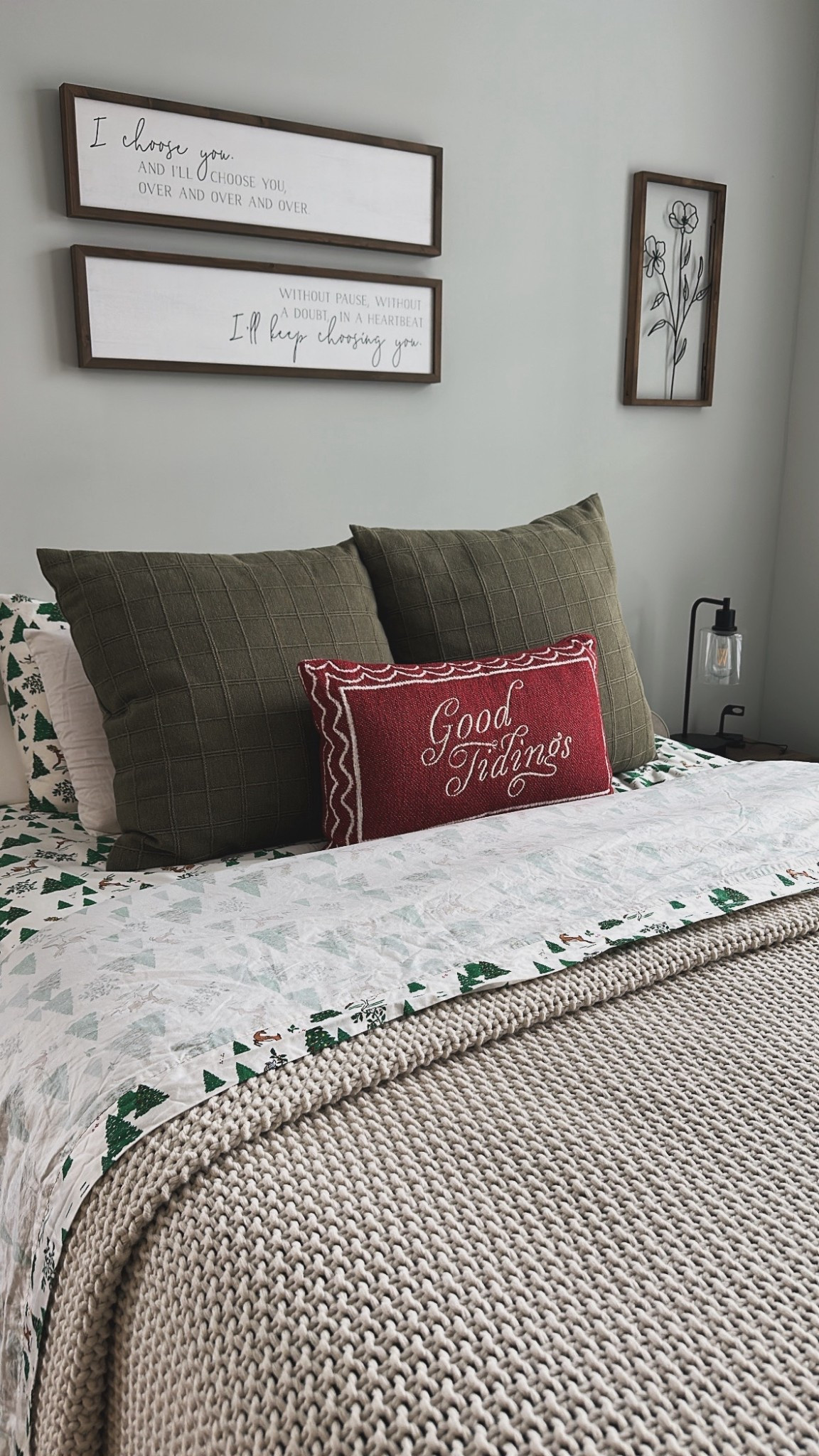 Cozy bedroom refresh with festive toucChrist
Neutral Christmas bedroom decor • green throw pillows • red lumbar pillow • knit blanket • winter tree sheet set • cozy bedroom layers • holiday bedding essentials • Target bedding

#LTKHoliday #LTKHome #LTKSeasonal