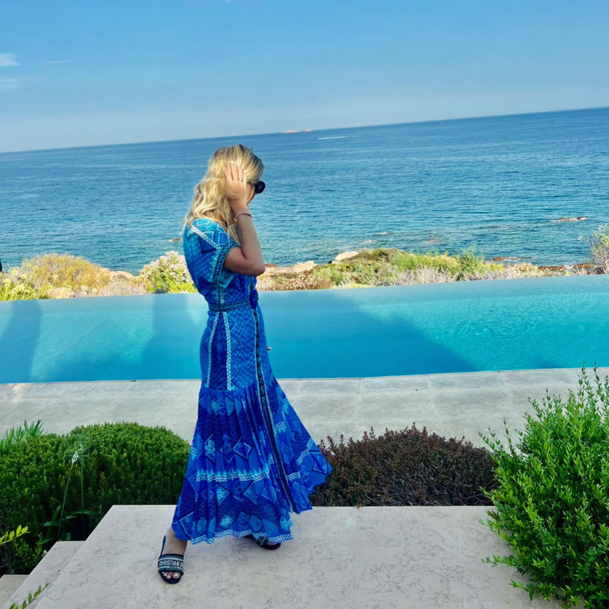 Perfect for transitioning into the fall while still embracing those summer vibes

#LTKSeasonal #LTKover40 #LTKstyletip