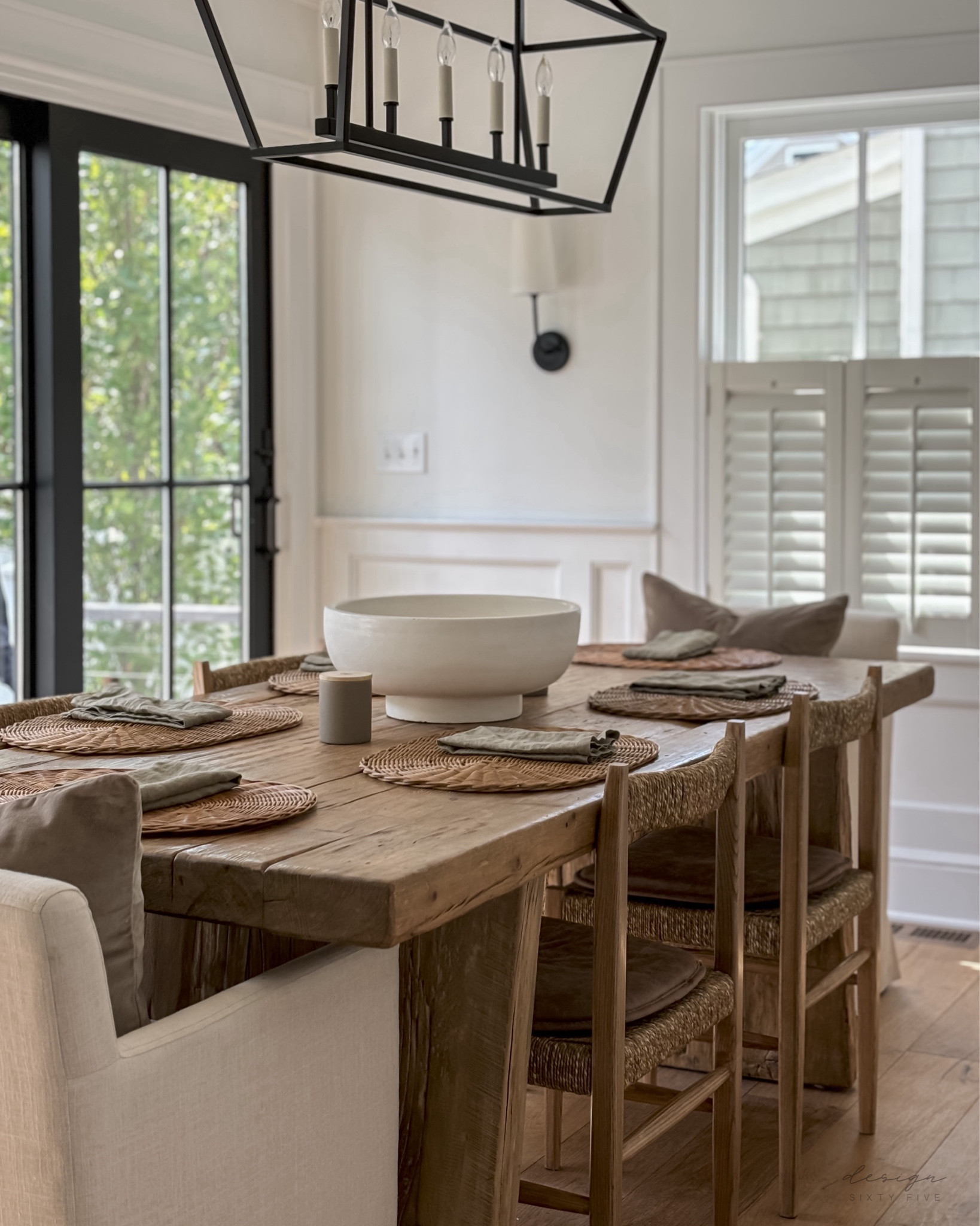 Fall dining room updates, earthy neutrals, natural texture, woven oval placemats, sage green

#LTKHome #LTKSeasonal