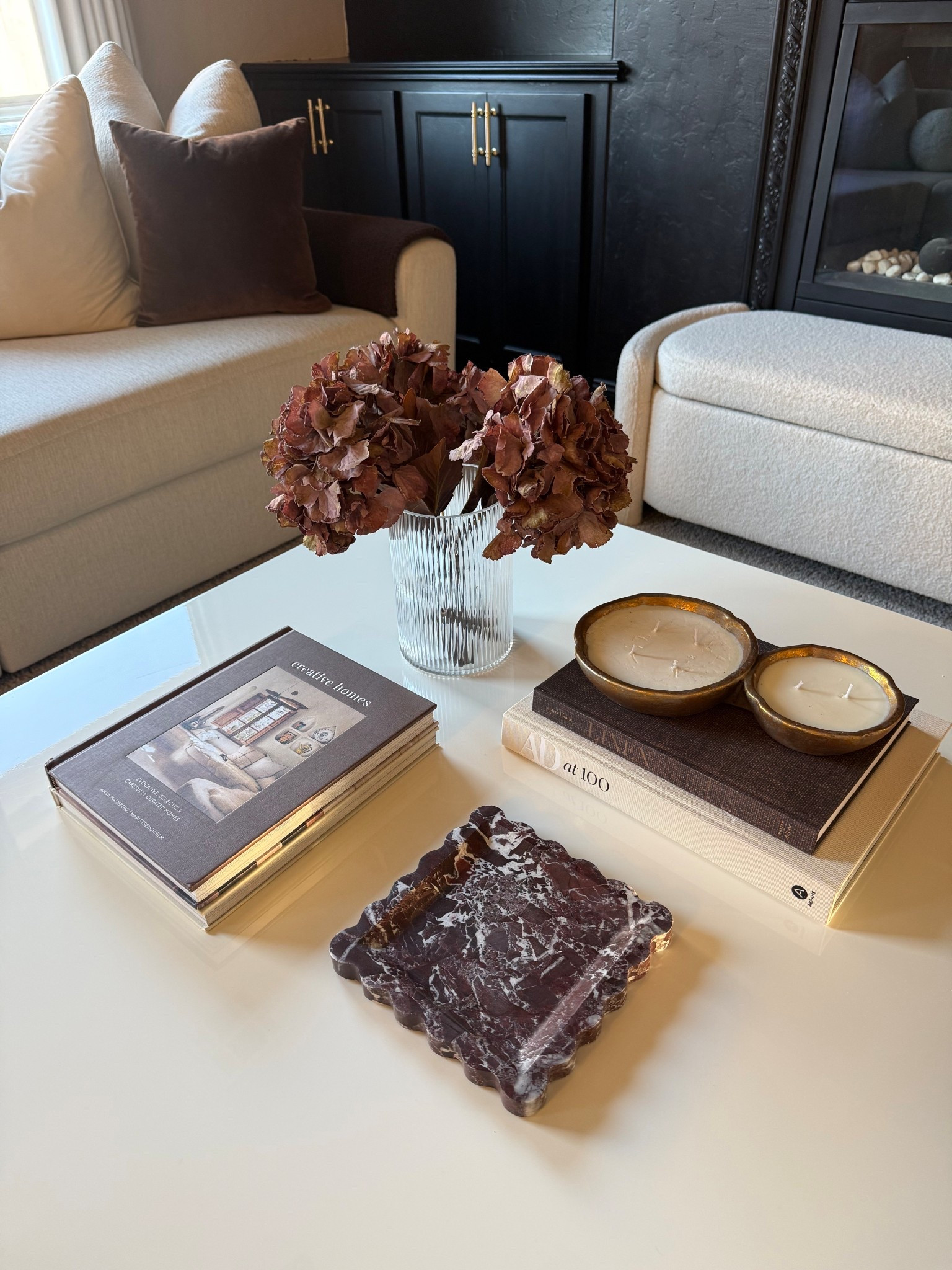 been loving my current coffee table set up! Everything is linked except the candle (a HomeGoods find) and the faux florals! 


#LTKHome #LTKSeasonal