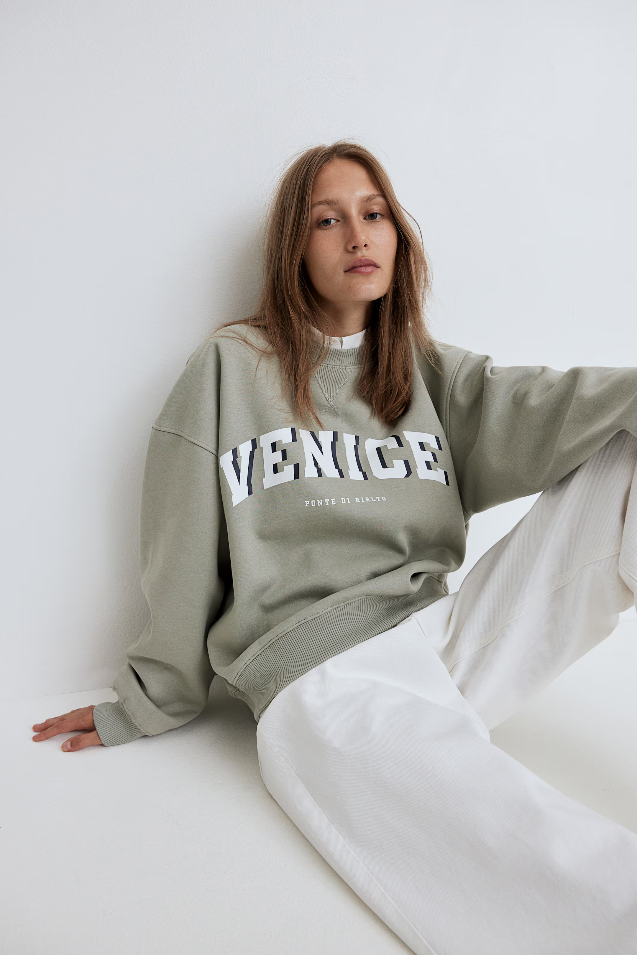 Sweatshirt with Motif | H&M (US + CA)