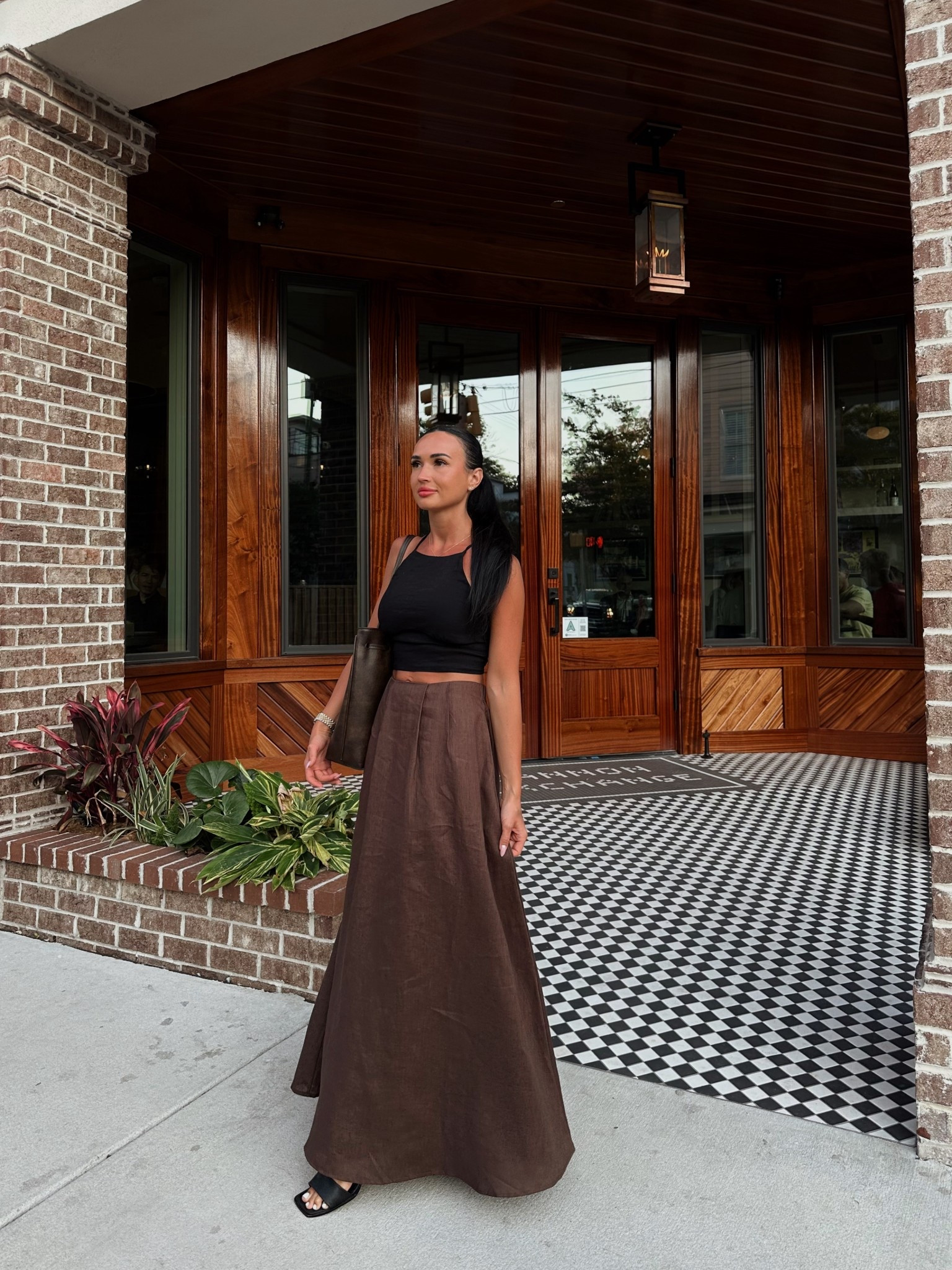 Linen brown skirt from Dissh 
Wearing size 4 but size 2 would’ve fit better on me. 
I’m 5’4 and usually size 0-2


#LTKSummerEdit #LTKSaleAlert #LTKStyleTip