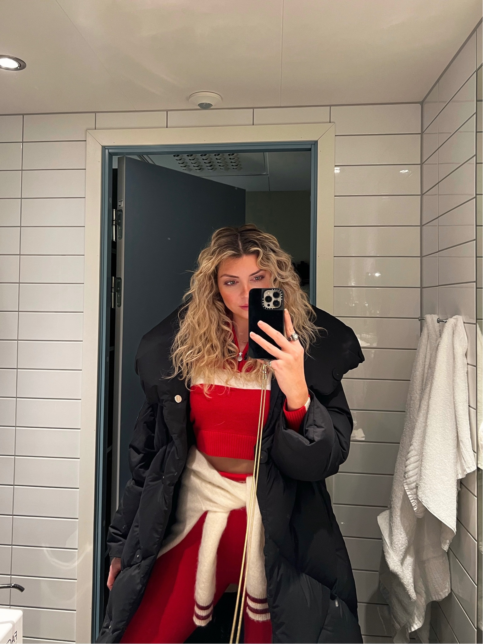 Perfect skiwear 🫶🏼 the coat is Cordova and has sold out everywhere so I’ve tagged a few similar ones x


#LTKSeasonal #LTKeurope #LTKfit