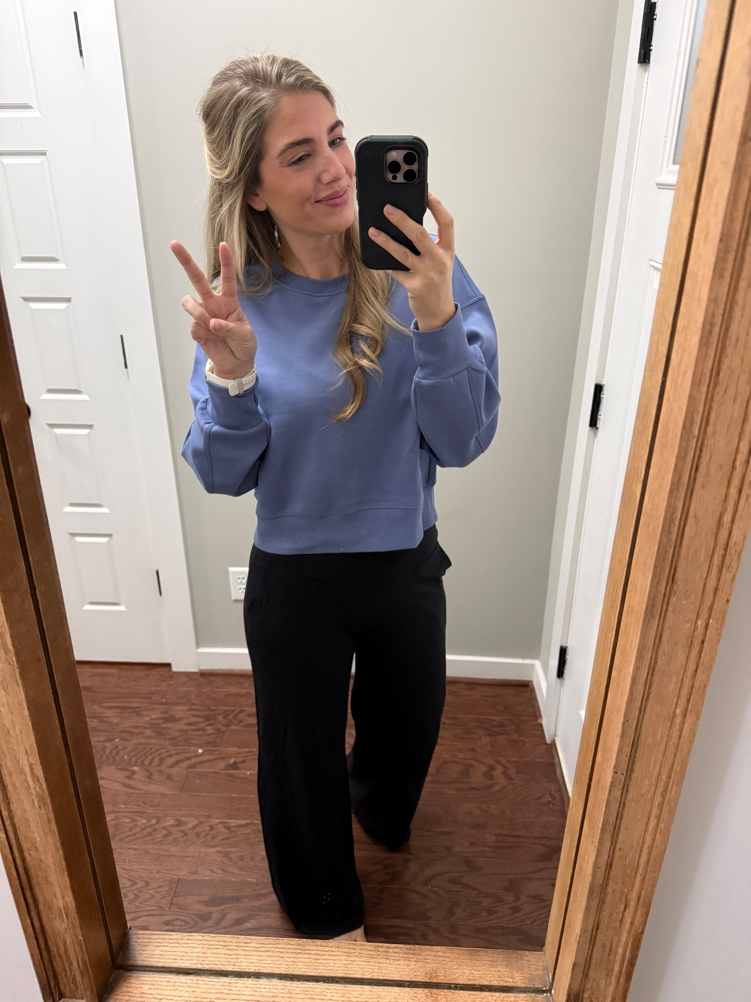 What’s one thing a mom loves that she doesn’t have to share? Her comfy Amazon lounge set 🤍
Soft, cozy, and perfect for everyday mom life—whether I’m working from home, running errands, or just trying to stay comfortable while doing all the things. If it’s cute and comfortable, it’s a win in my book. Because everything else really is community property. Wearing medium tall in the pants and medium in the cropped sweatshirtt

#LTKmomlife #LTKootd #LTKgrwm