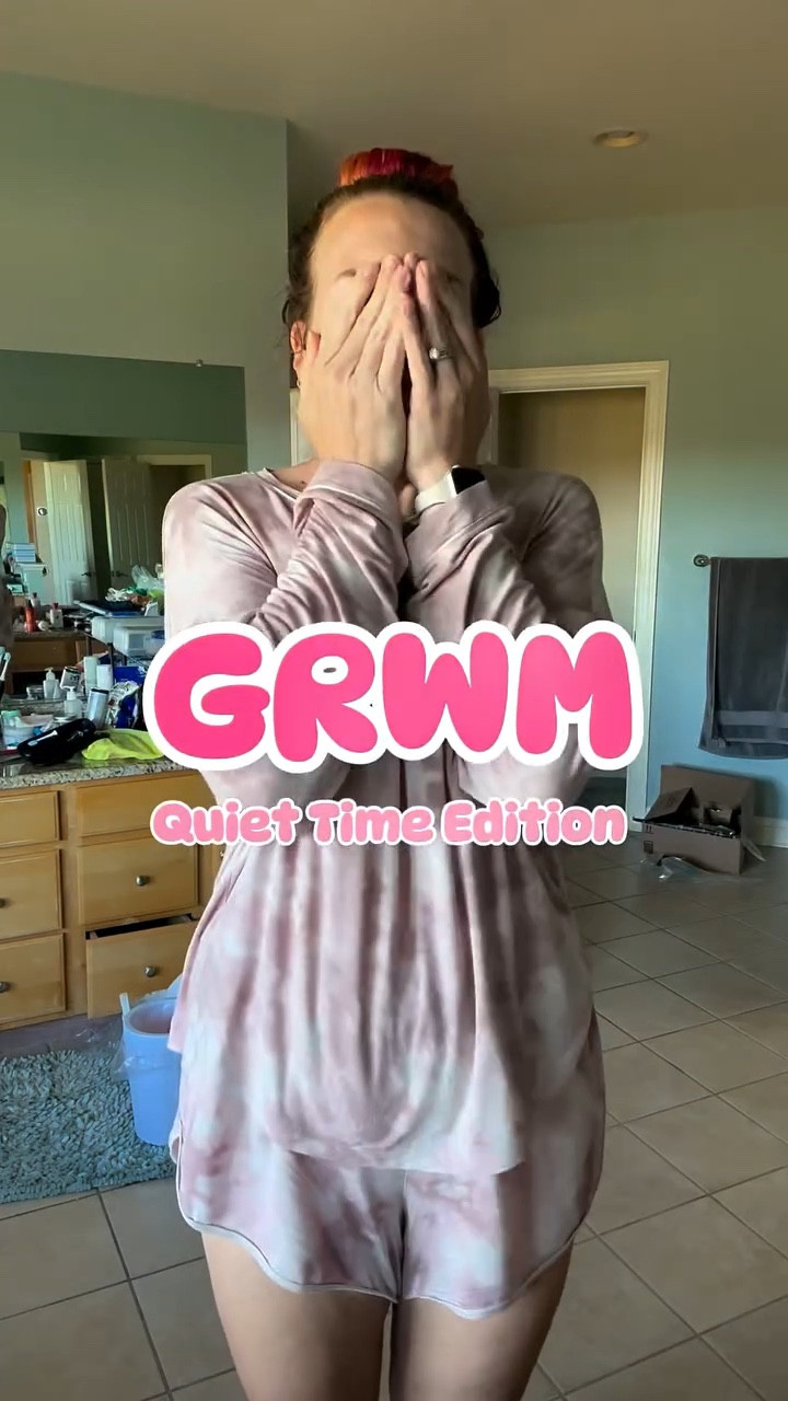 It’s not Monday but it is raining. Admittedly the plan was to leave this quiet but then the tikytok automatically put this 2000’s banger on top and I couldn’t take it off. It’s too perfect. 🤣🤣 💬 “LINKS” for my makeup must haves or head to my LTK. 😘 

#grwm #grwmmakeup #grwmmomedition #momssupportingmoms #taketimeforyou