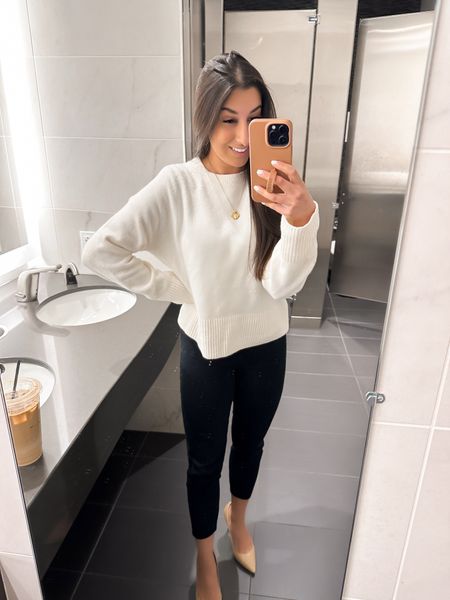 Monday Work Look! Let’s get after our goals this week!! ✨
I had been looking for a sweater like this for so long and turns out it was in my closet the whole time 🤦🏽‍♀️ don’t remember when I bought it but it’s so good!! Perfect for these wintry snowy mornings ❄️ also linking a similar find on amazon ⭐️


Petite work outfit, petite work look, officewear, petite workwear, petite work top, petite work pants, 9-5 outfit, business casual, smart casual, white sweater, work trousers, petite work trousers, work shoes, heels, nude heels

#LTKSeasonal #LTKworkwear