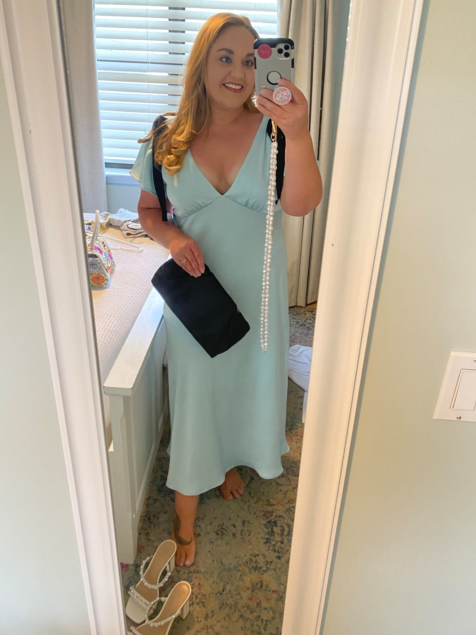 Wedding guest dress, date night, blue dress, blue and black, midi dress, v neck dress, flutter sleeve dress, GNO

#LTKItBag #LTKWedding #LTKFindsUnder50