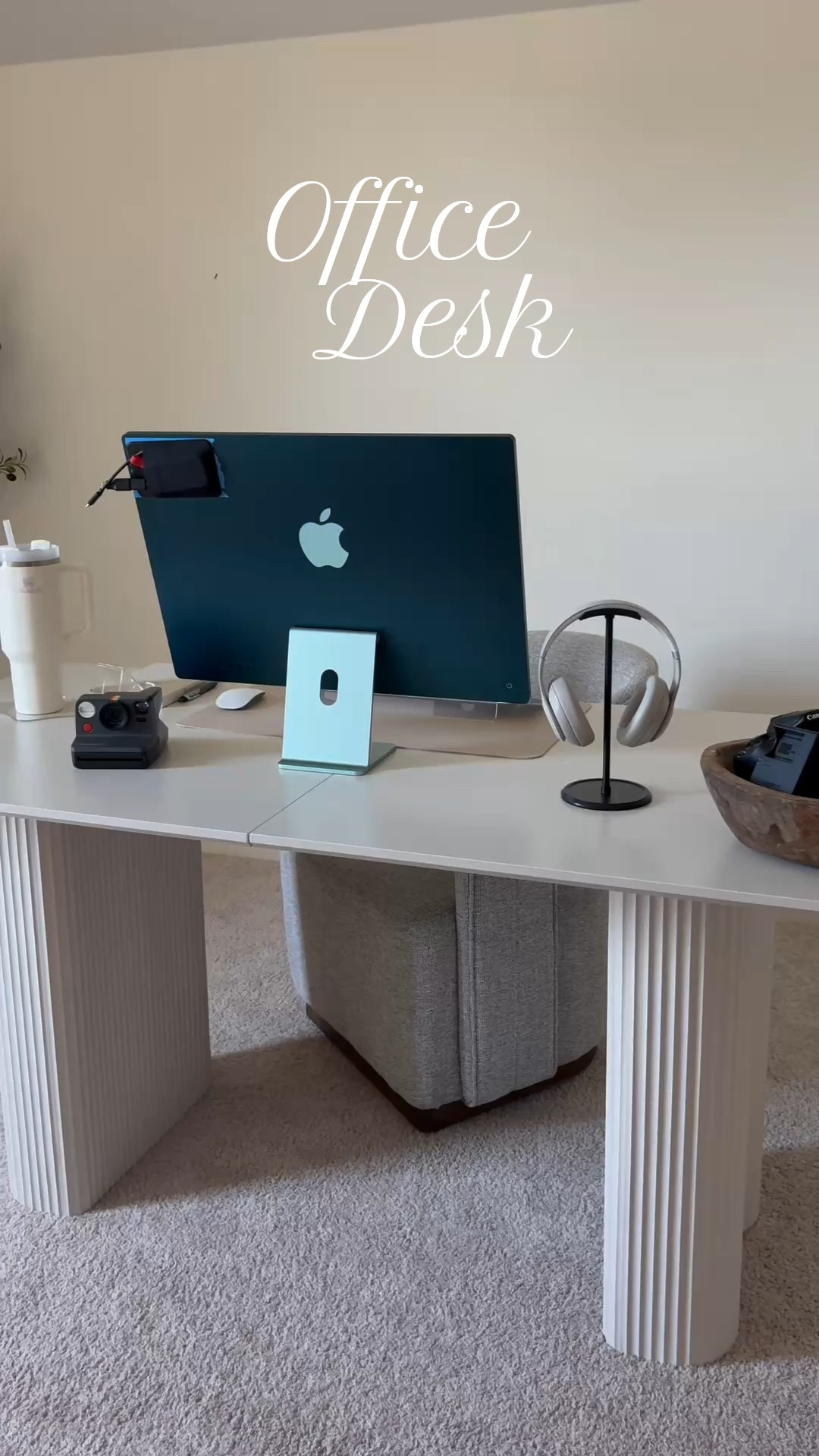 Amazon find 😍 unboxing my new desk

#LTKHome #LTKBeauty