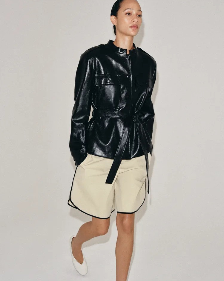 My first jacket of the season. 

Autumn here we come!! Reminded me of the Magda one I wanted that’s already sold out.