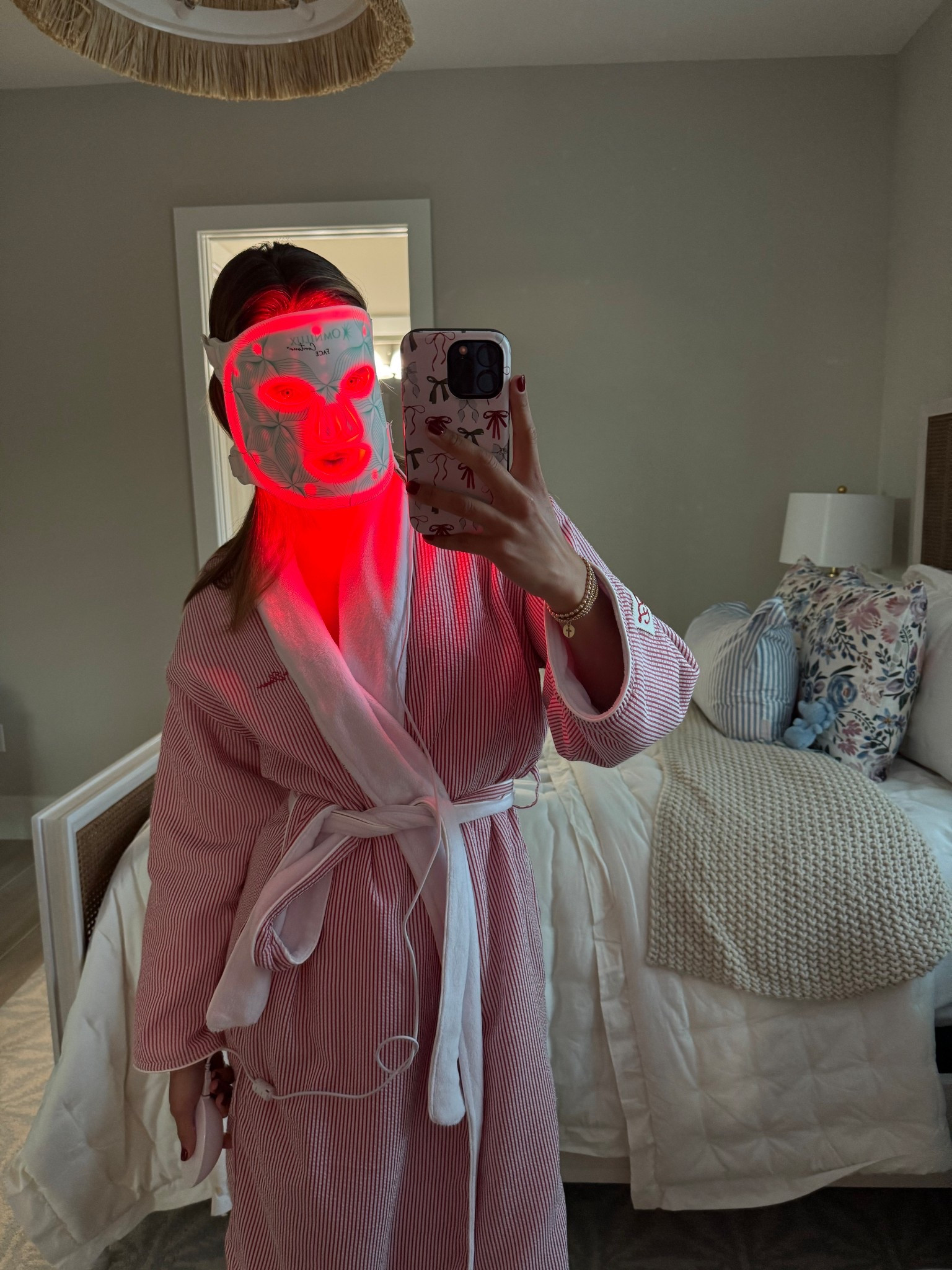 Red light mask $75 off!! LAST DAY❤️

#LTKCyberWeek #LTKGiftGuide #LTKHoliday