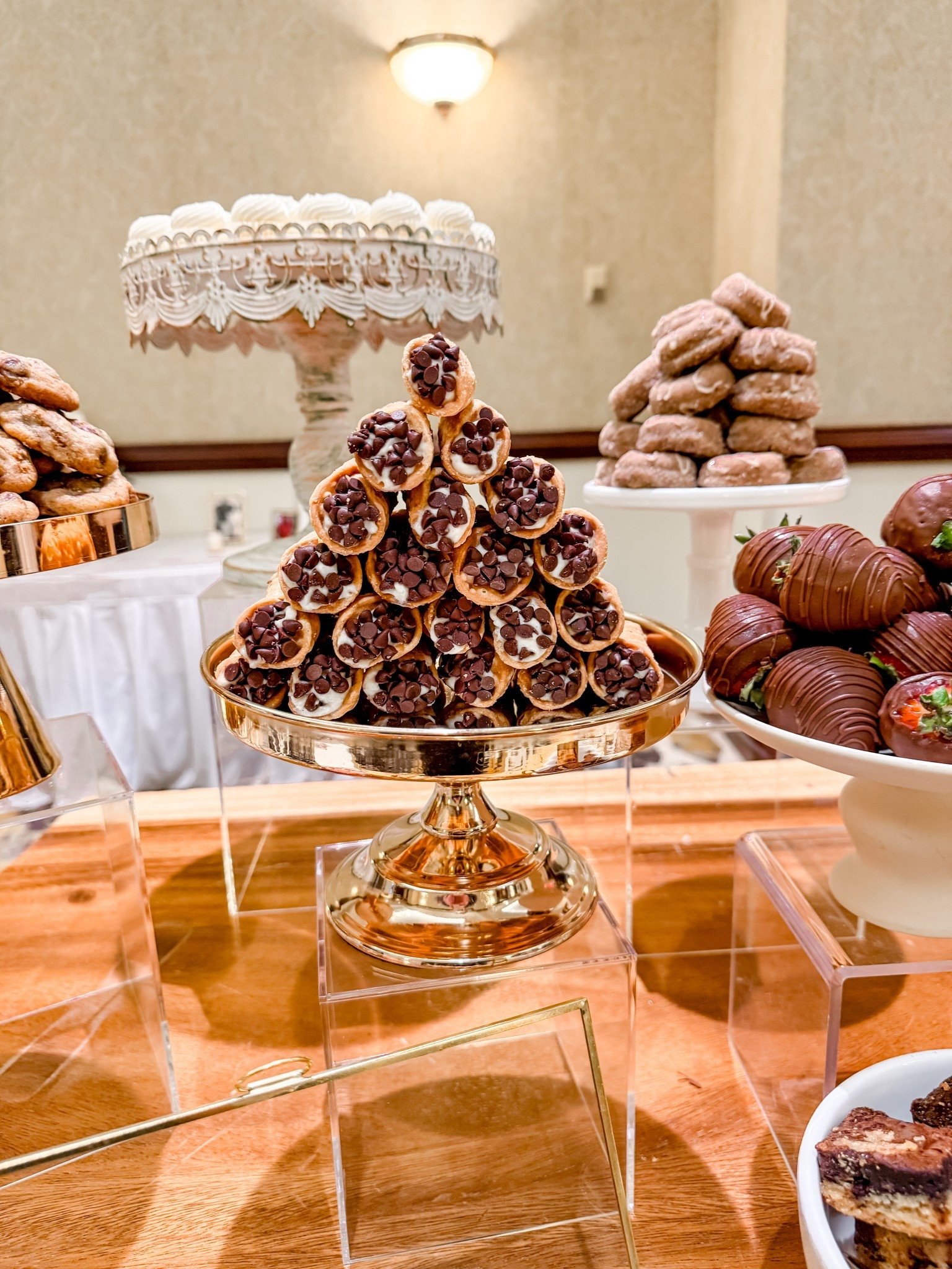 Favorite Cake Stand Find! 

#LTKFindsUnder100 #LTKWedding #LTKHome