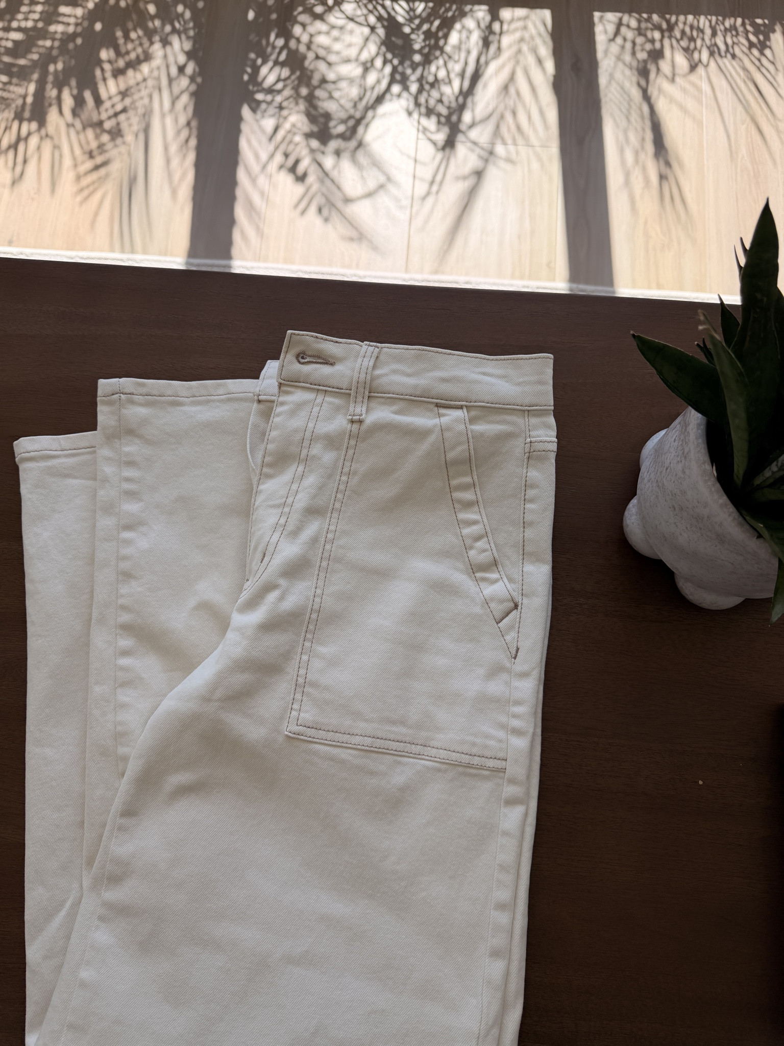 White Walmart jeans

#LTKU #LTKmomlife #LTKSaleAlert