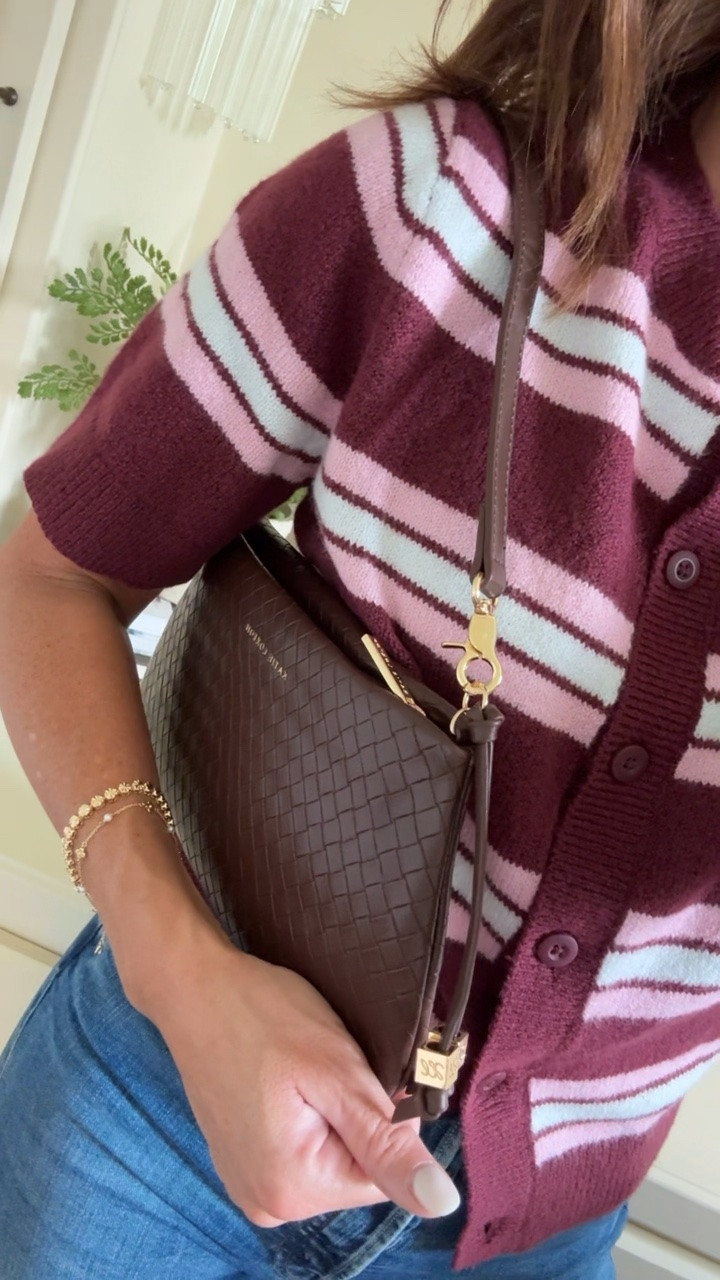 Short sleeve stripe cardigan. Shoulder bag converts to wristlet.
Sweater S.

#LTKootd #LTKSeasonal #LTKOver40
