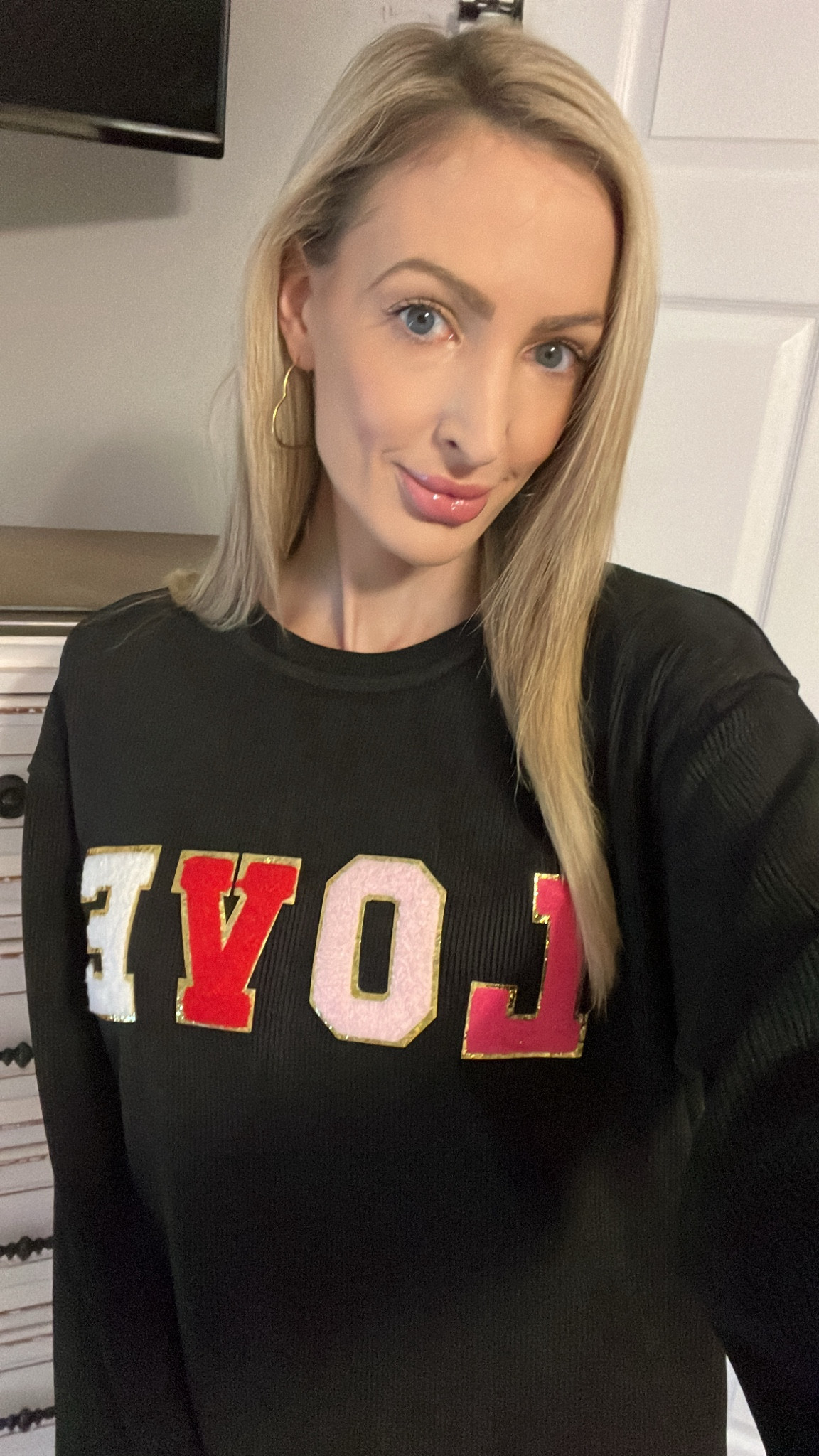 LOVE chenille letter patch sweatshirt

(Wearing a size small, fit is true to size)

Valentine’s Day
Heart shaped earrings
Heart hoop earrings



#LTKGiftGuide #LTKU #LTKover40 #LTKstyletip 



#LTKSeasonal #LTKfindsunder50 #LTKMostLoved