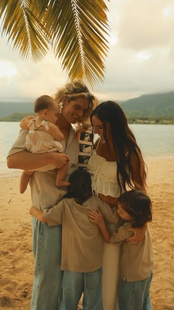 Linking our announcement outfits! The boys outfits are from Zara but linking similar pieces! 

#LTKFamily #LTKStyleTip #LTKBaby