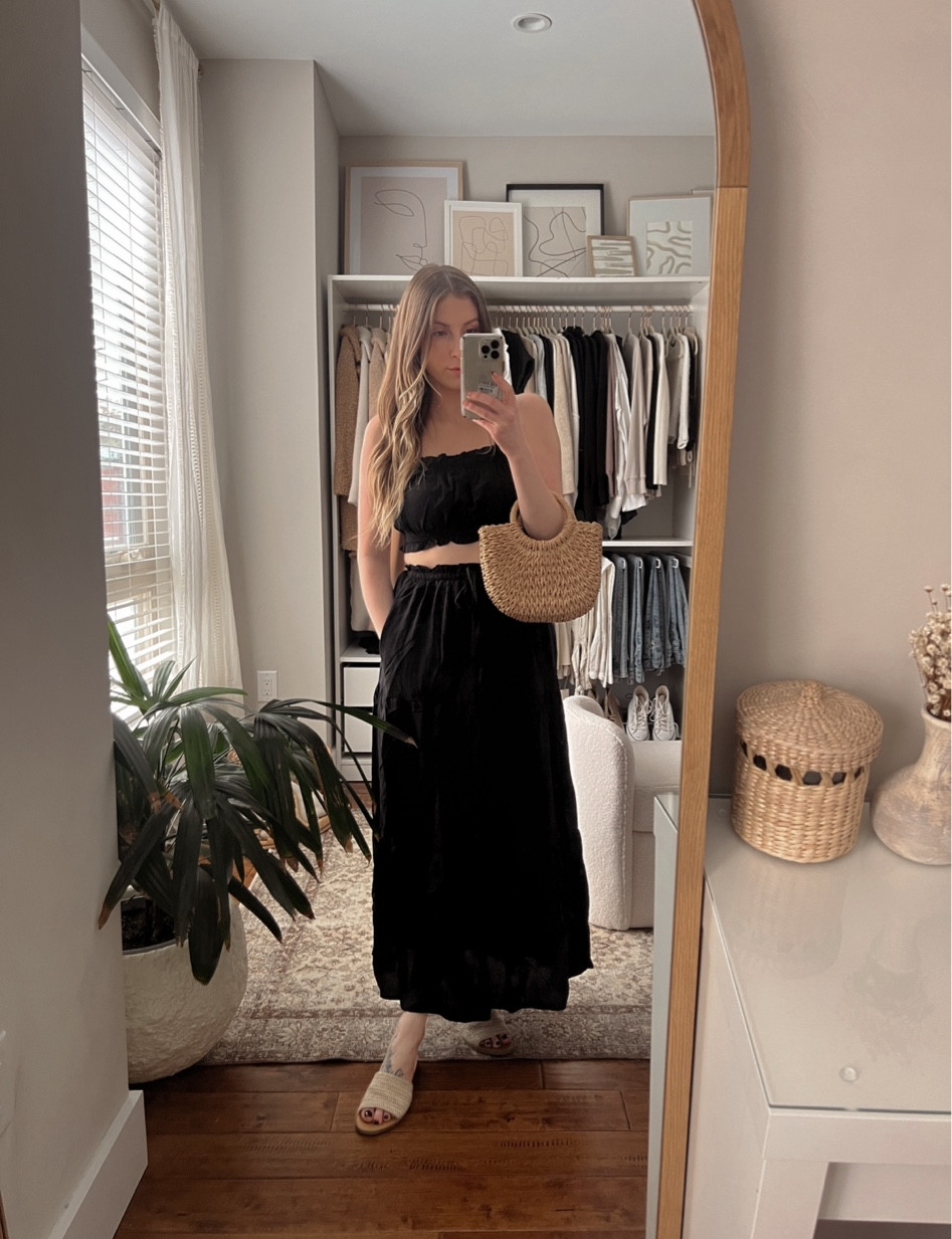 Really cute matching set from amazon! Cropped top and flowy waisted skirt WITH POCKETS! Cut and comfy. 

#LTKFind #LTKunder50 #LTKstyletip