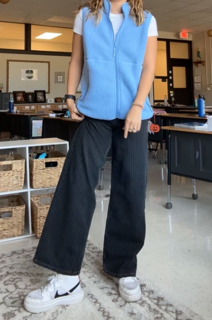 One of my favorite teaching outfits! Vest is Aritzia from last season, but I’ll link the same style! Vest is a Medium!

#LTKootd #LTKWorkwear #LTKSeasonal