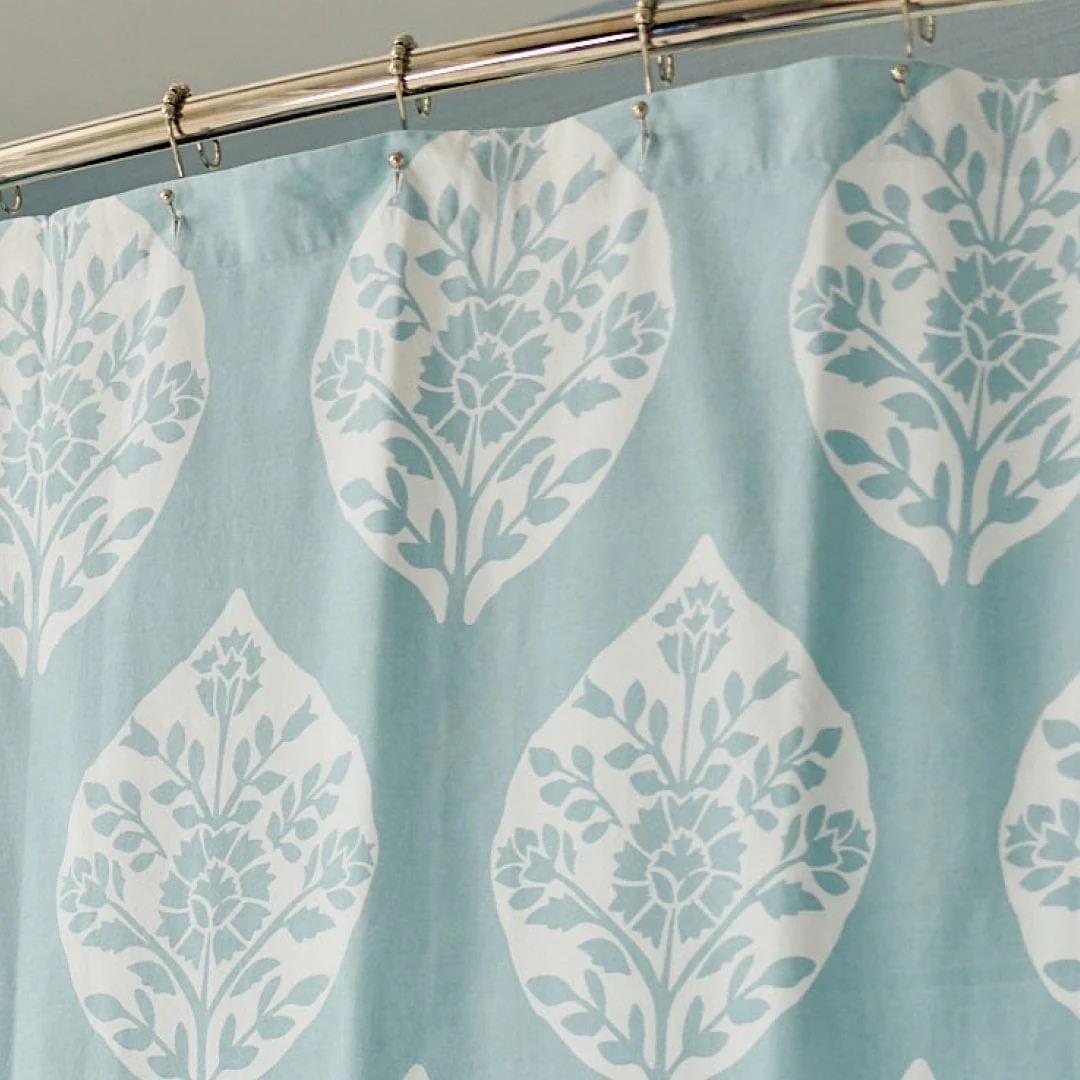 Patterned Scallop Shower Curtain | Weezie Towels