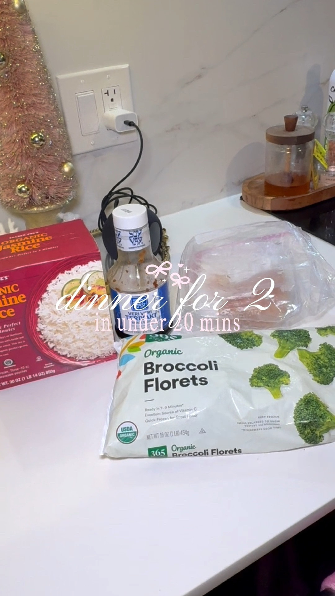 Let’s make TERIYAKI CHICKEN for TWO in under 20 mins 🤌💗
You only need FOUR ingredients:
🍚 Rice
🍗 Chicken breast
🥦 Broccoli
🍯 Teriyaki sauce

Here’s how I do it:
▫️ Dice your chicken + season (salt, pepper, garlic & herb)
▫️ Toss it in a hot pan
▫️ Sauté broccoli in a little avocado oil in a separate pan
▫️ Microwave rice (I use Trader Joe’s—3 mins + done!)
▫️ Once chicken is cooked through, add broccoli + teriyaki
▫️ Let it simmer for a few minutes
➡️ Dish, serve, and DONE 🙌

✨Save this for your next quick + easy dinner night✨

#LTKfoodie #LTKfitnessgoals