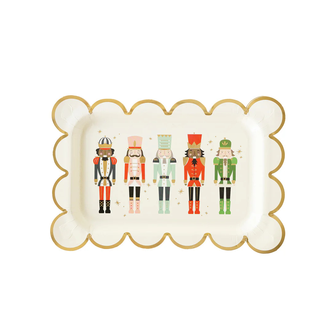 Nutcracker Scallop Paper Plate | My Mind's Eye