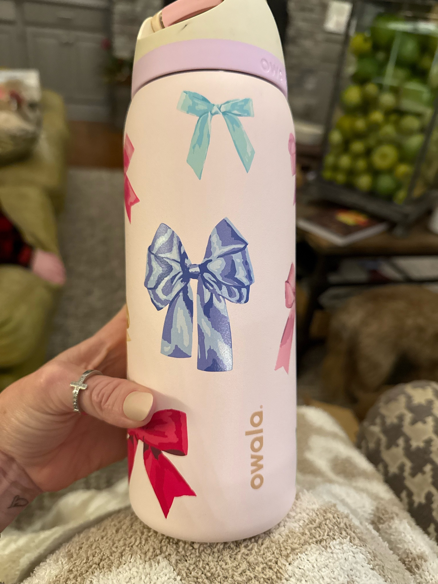 Adorable Owala 💦💦💦perfect water bottle to keep your family hydrated! 

#LTKFindsUnder50 #LTKTravel #LTKFamily