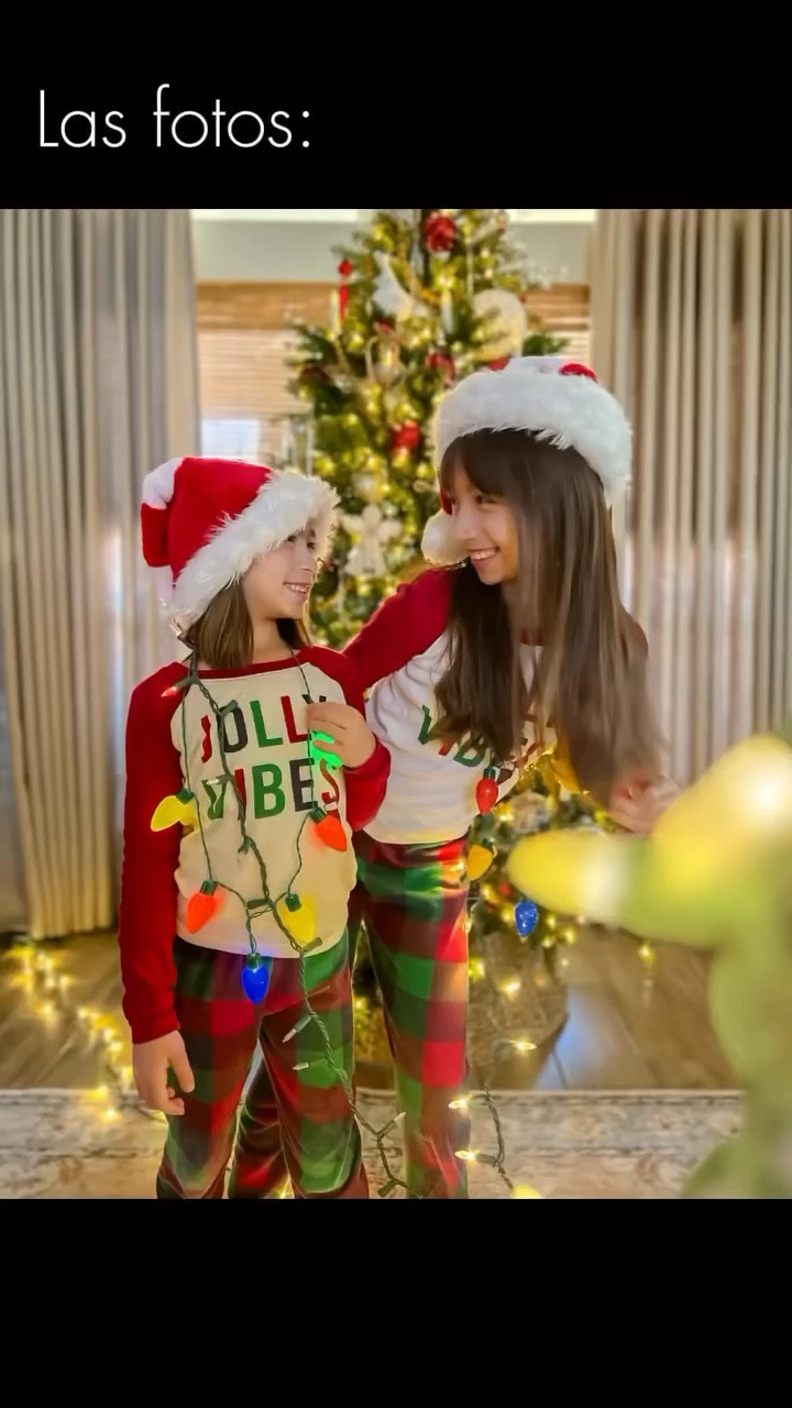 Cómo hacer fotos navideñas para tus hijos con tu celular? 🎄🌟
1. Entra a la cámara y busca el modo retrato (portrait mode)
2. Baja la apertura a 2.5 para que el fondo se ponga borroso y el enfoque sea en los niños (aperture) 
3. Selecciona Luz Natural (natural light)
Victoria y Olivia se divirtieron bailando música navideña y jugando con peluches mientras yo tomaba fotos sin decirles que posaran. El resultado  me encantó y pronto lo vamos a repetir! 

DIY Kids Christmas photo ideas with an iPhone 
#Christmas #christmasmagic #christmasphotos #christmastree #christmasishere #xmas #holidaypictures #holidayphotos #christmaspictures #fotosnavideñas #navidad2025 #christmas2025 #latinaenusa #latinamom #momlife #dallasinfluencer