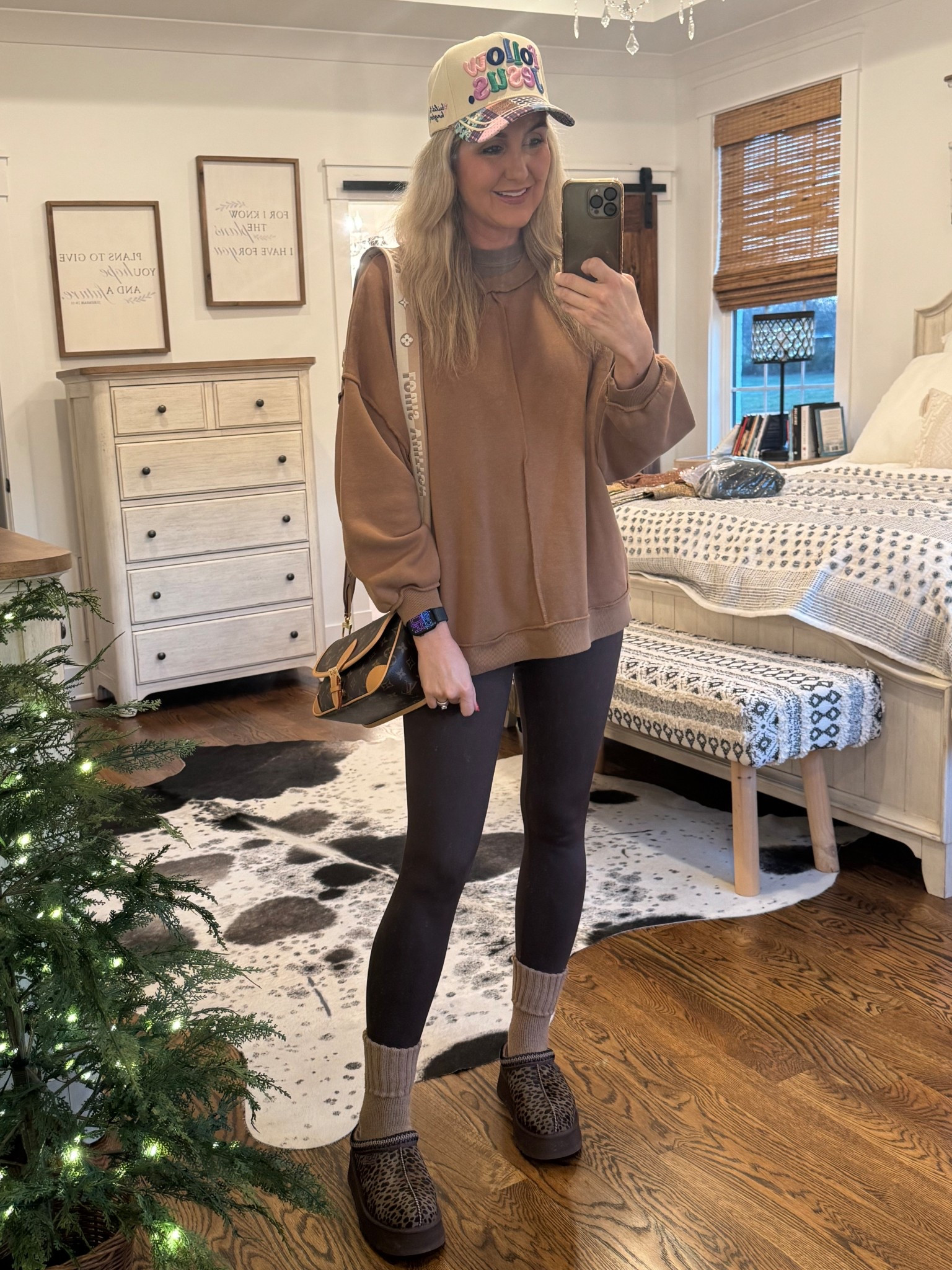 Casual winter style 

#LTKmomlife #LTKootd #LTKgrwm
