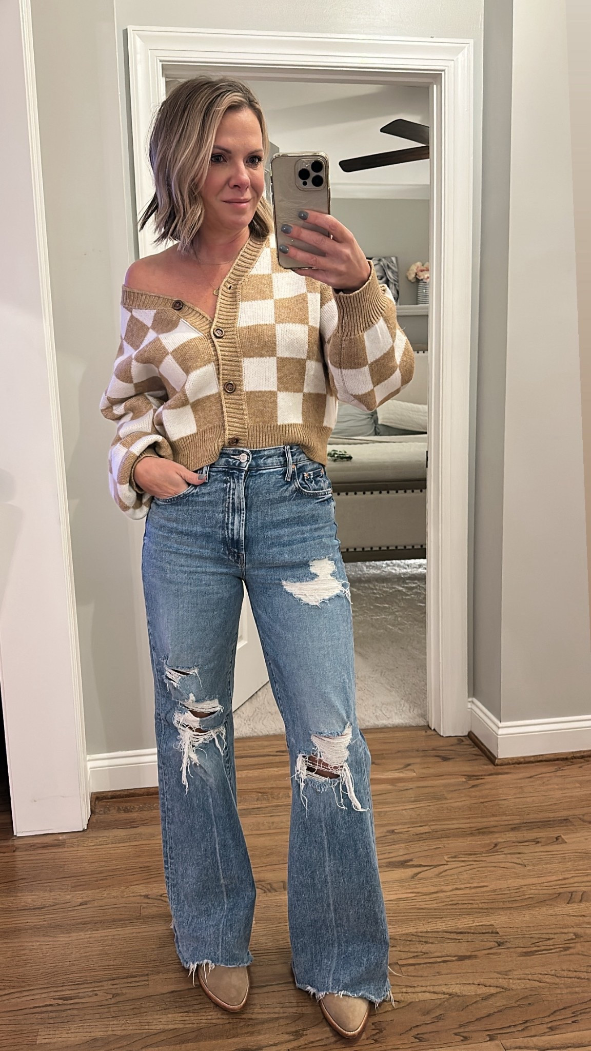 Cutest checkered cardigan and it has pockets!  On sale for 40% off.  Wore mine off the shoulder for a fun look  

What I wore to dinner in Nashville. 
Franklin, Tennessee 

#LTKSaleAlert #LTKHoliday #LTKStyleTip