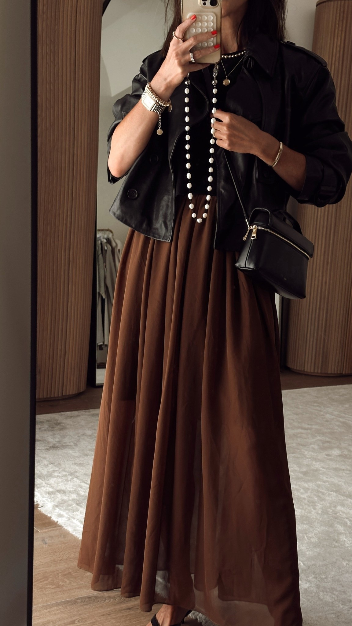 I highly recommend this skirt as a closet staple for year round! I own it in multipe colors and it’s so easy to dress up or down. I’m just shy of 5-7” wearing the size medium #stylinbyaylin #closetstaple #amazonfing

#LTKOver40 #LTKgrwm #LTKootd