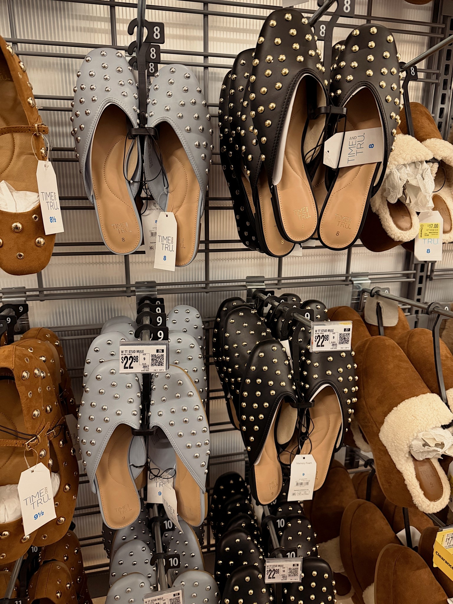 Love these fun slides so much! They also come in a white color! 

#LTKWorkwear #LTKmomlife #LTKgrwm