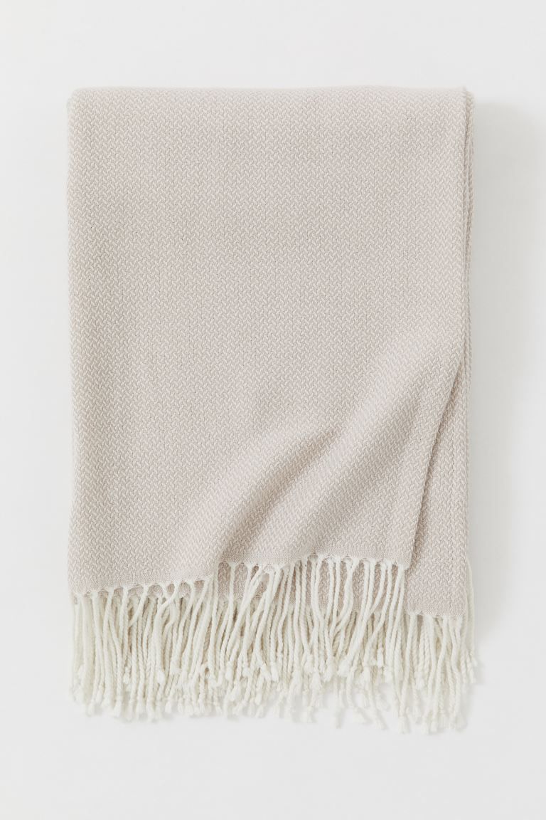 Jacquard-weave blanket | H&M (UK, MY, IN, SG, PH, TW, HK)