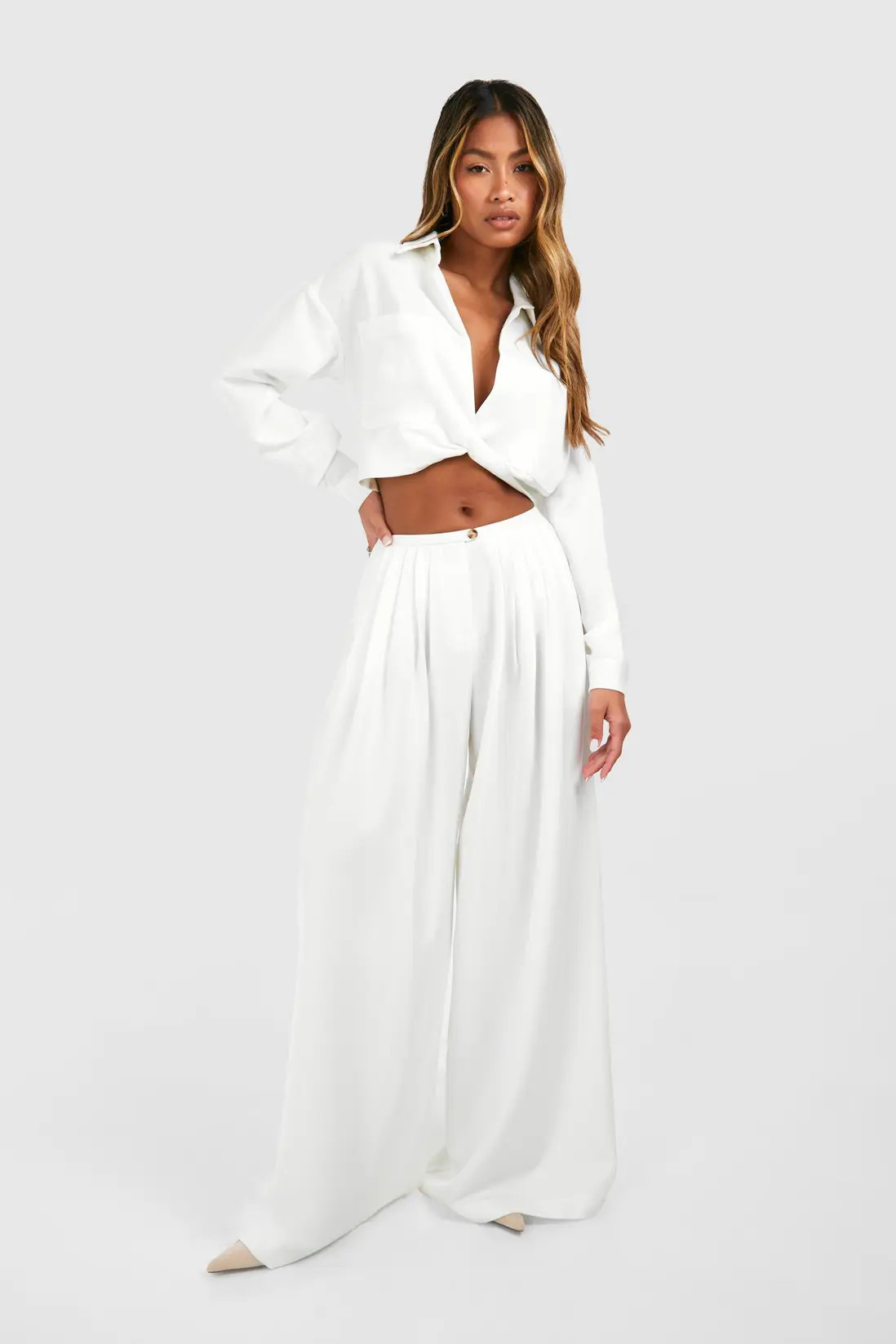 Ivory Low Rise Extreme Wide Leg Pleated Trouser | Boohoo | Boohoo.com (UK & IE)