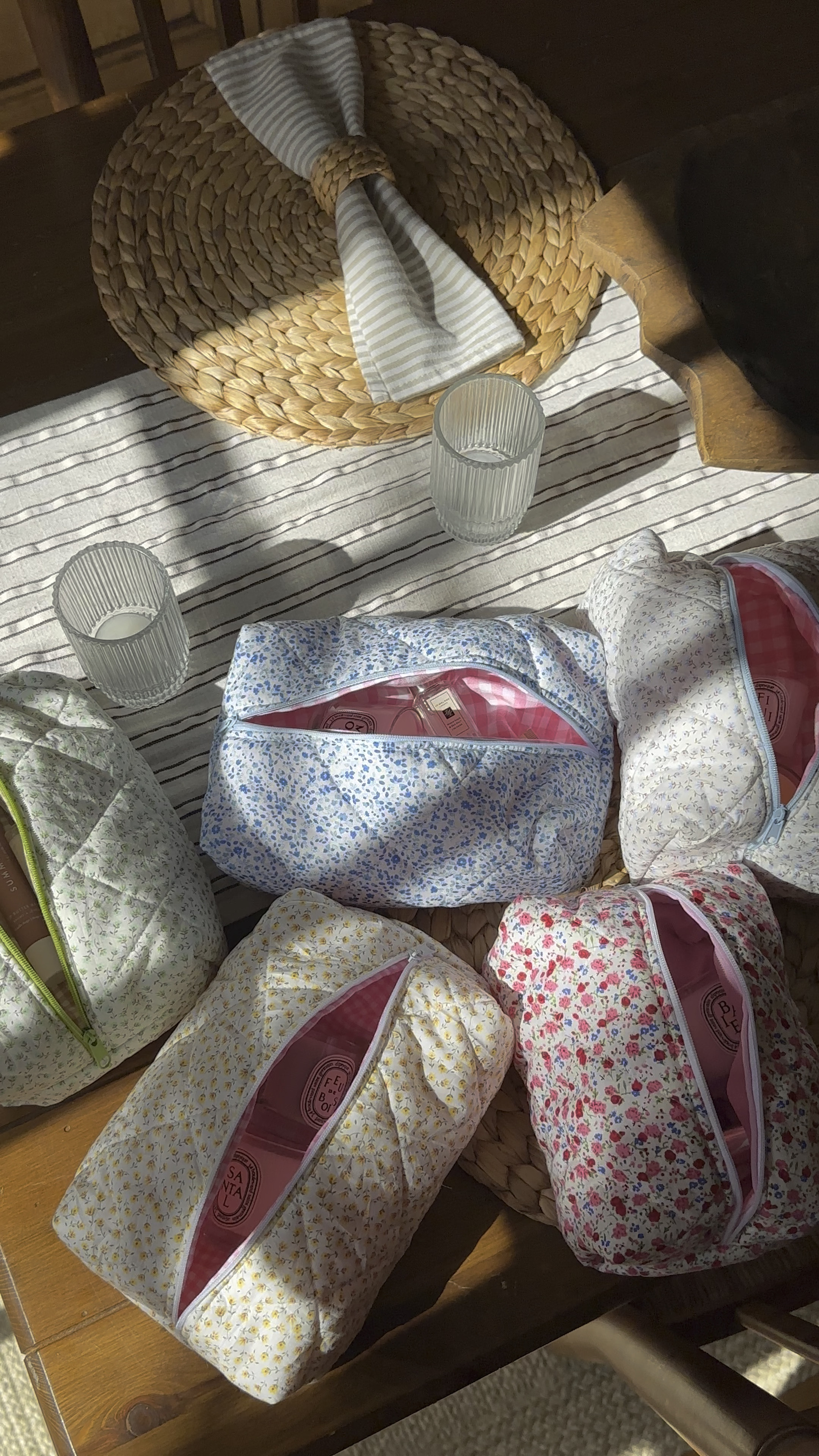 quilted makeup bag bridesmaid gift idea 🎀💄💌

#LTKStyleTip #LTKFindsUnder100 #LTKWedding